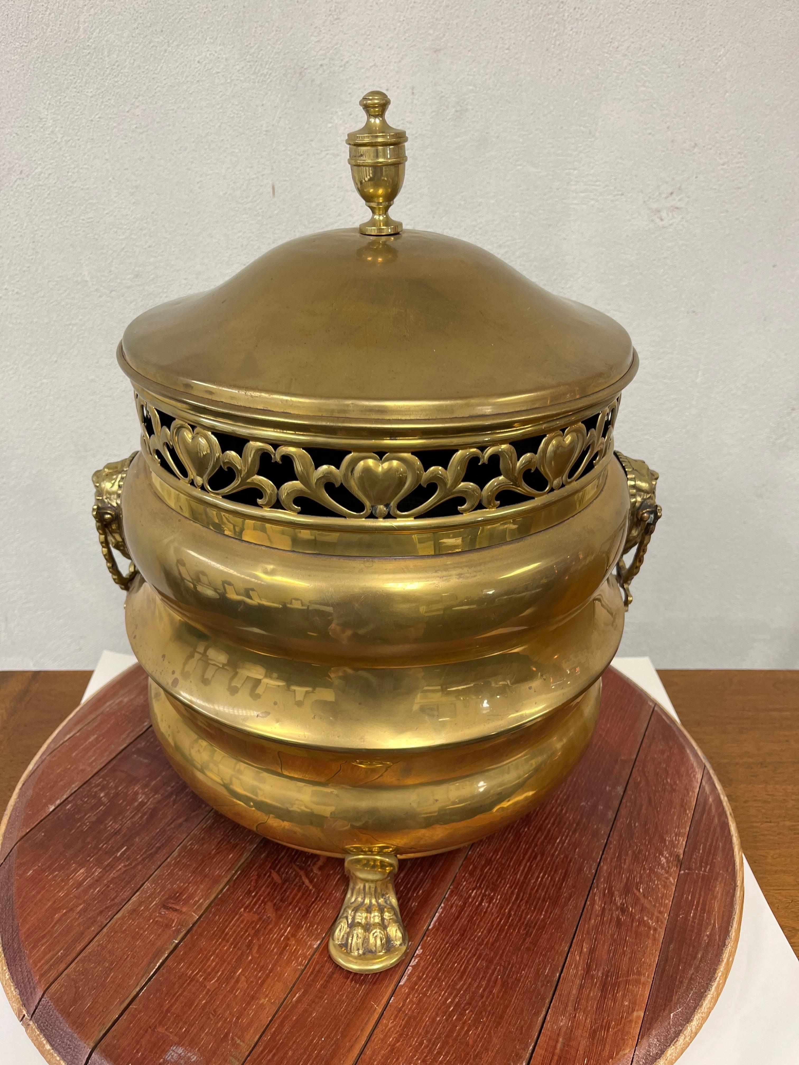 Antique English Purdonium or Coal Scuttle For Sale 3