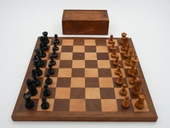 ANTIQUE ENGLISH QUALITY STAUNTON WEIGHTED CHESS Set WiTH  Box AND BOARD