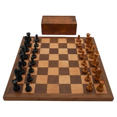 Ensemble ANTIQUE ENGLISH QUALITY STAUNTON WEIGHTED CHESS set avec boîte et housse