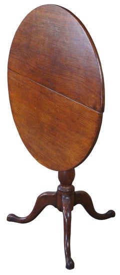 Antique English Queen Anne Round Oak Tilt Top Pedestal Accent Dessert Tea Table