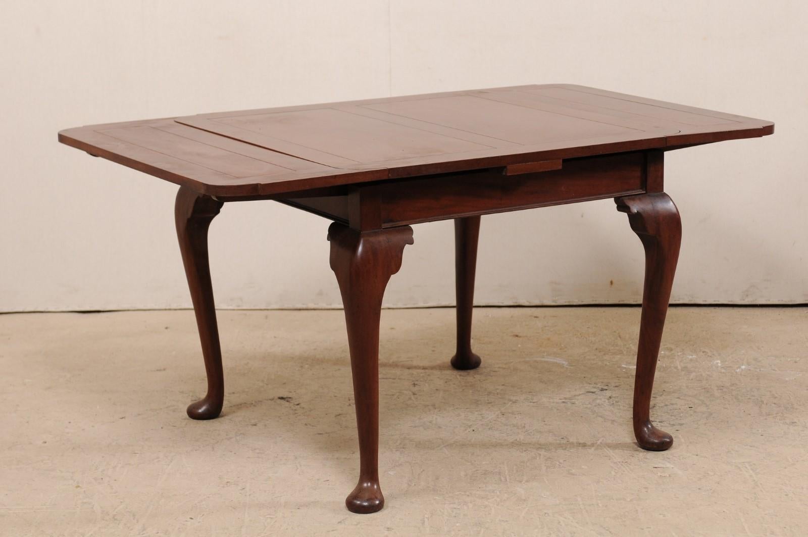 Antico tavolo Queen Anne Leaf con grondaie in vendita 1