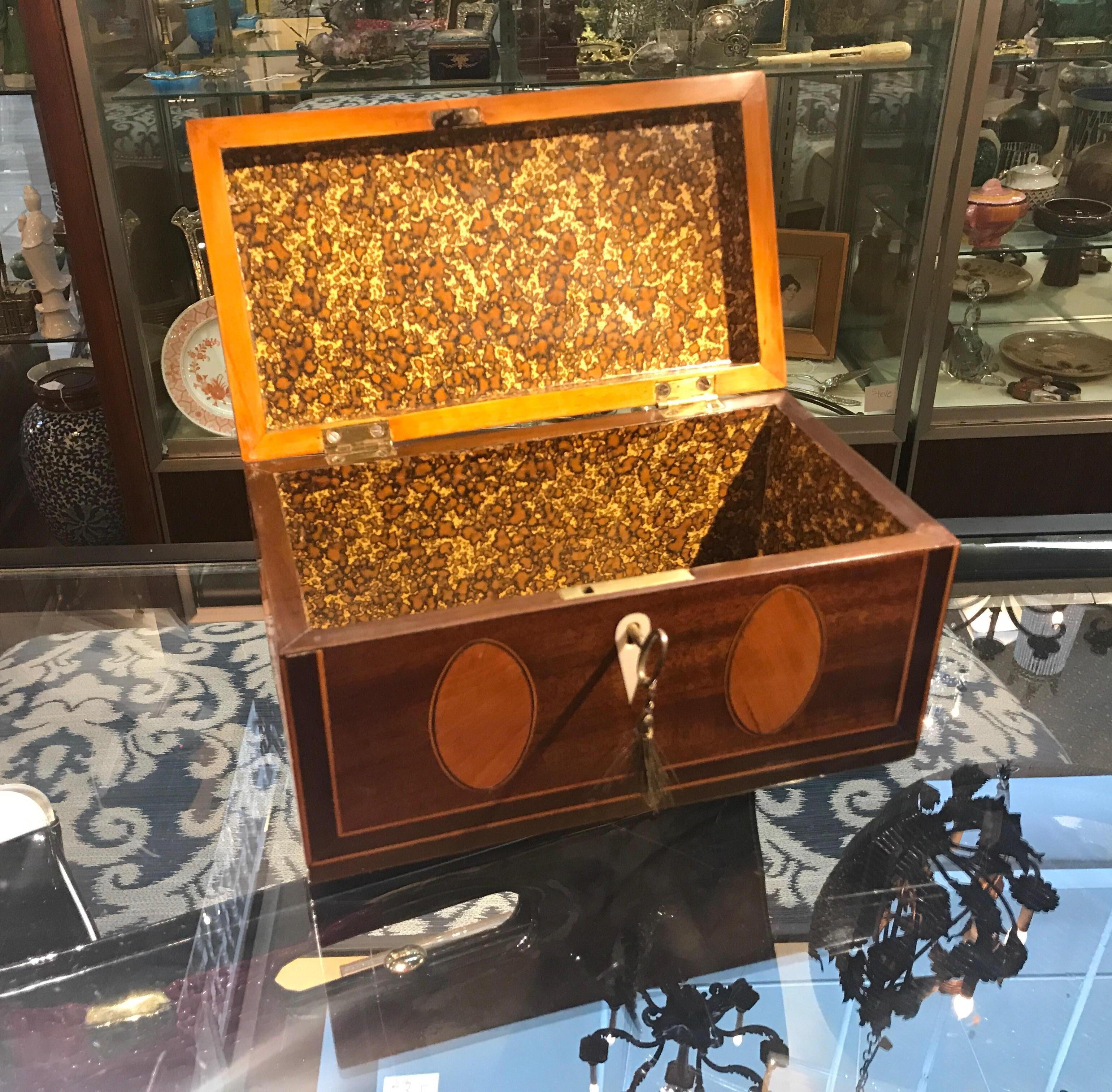 Antique English Regency 19th Century Satinwood Inlaid Mahogany Box 2