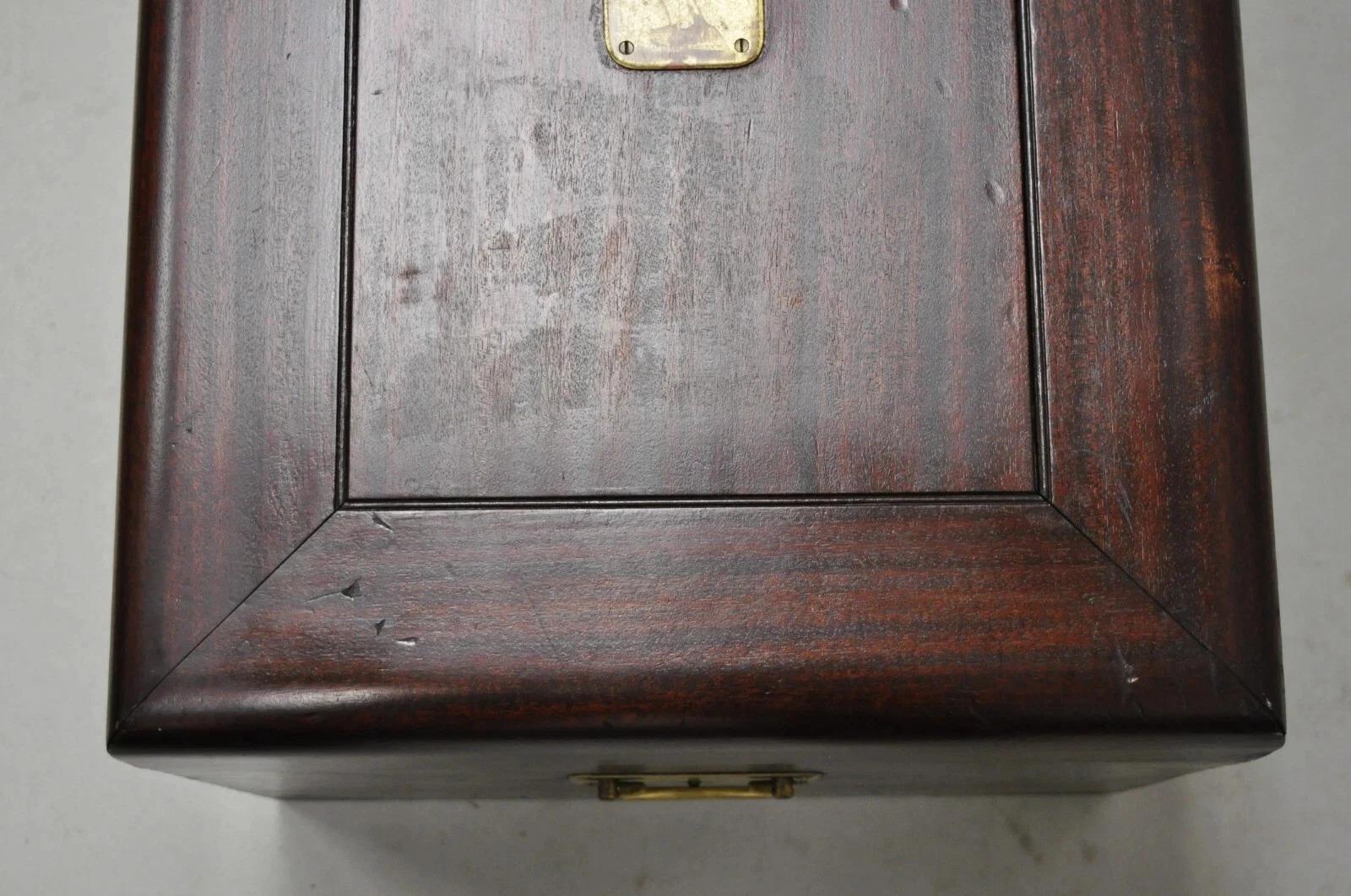 Ottone Antico cassetto inglese Regency Campaigner Scatola per posate e argenteria Tilden - Thurber in vendita