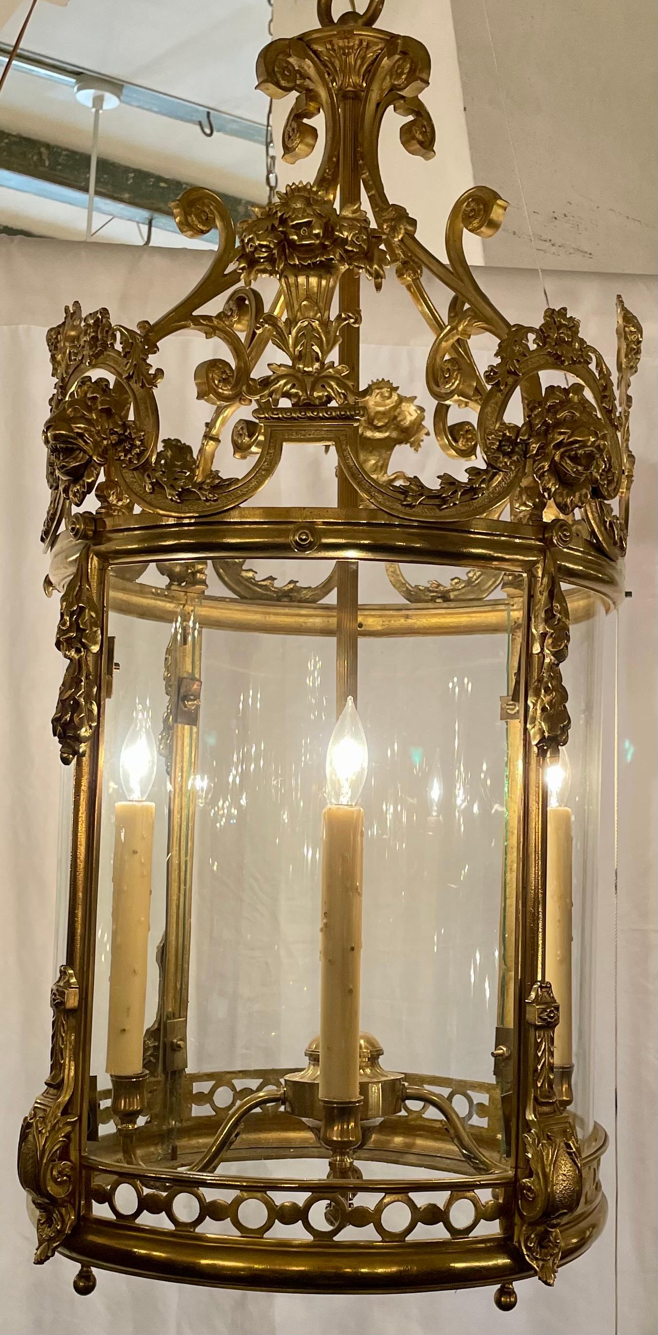 Antique English Regency Era Gold Bronze 4-Light Chateau Lantern, Circa 1820's. In Good Condition For Sale In New Orleans, LA