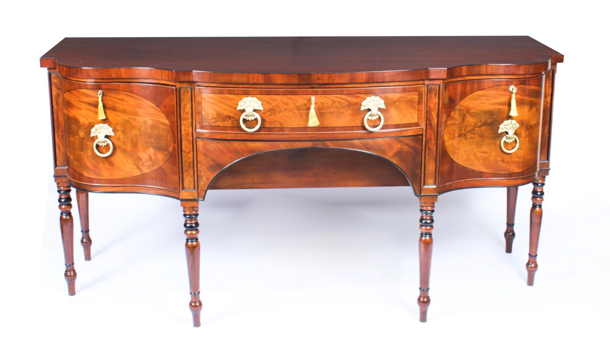 Antique English Regency Flame Mahogany Sideboard 19th Century For Sale 16