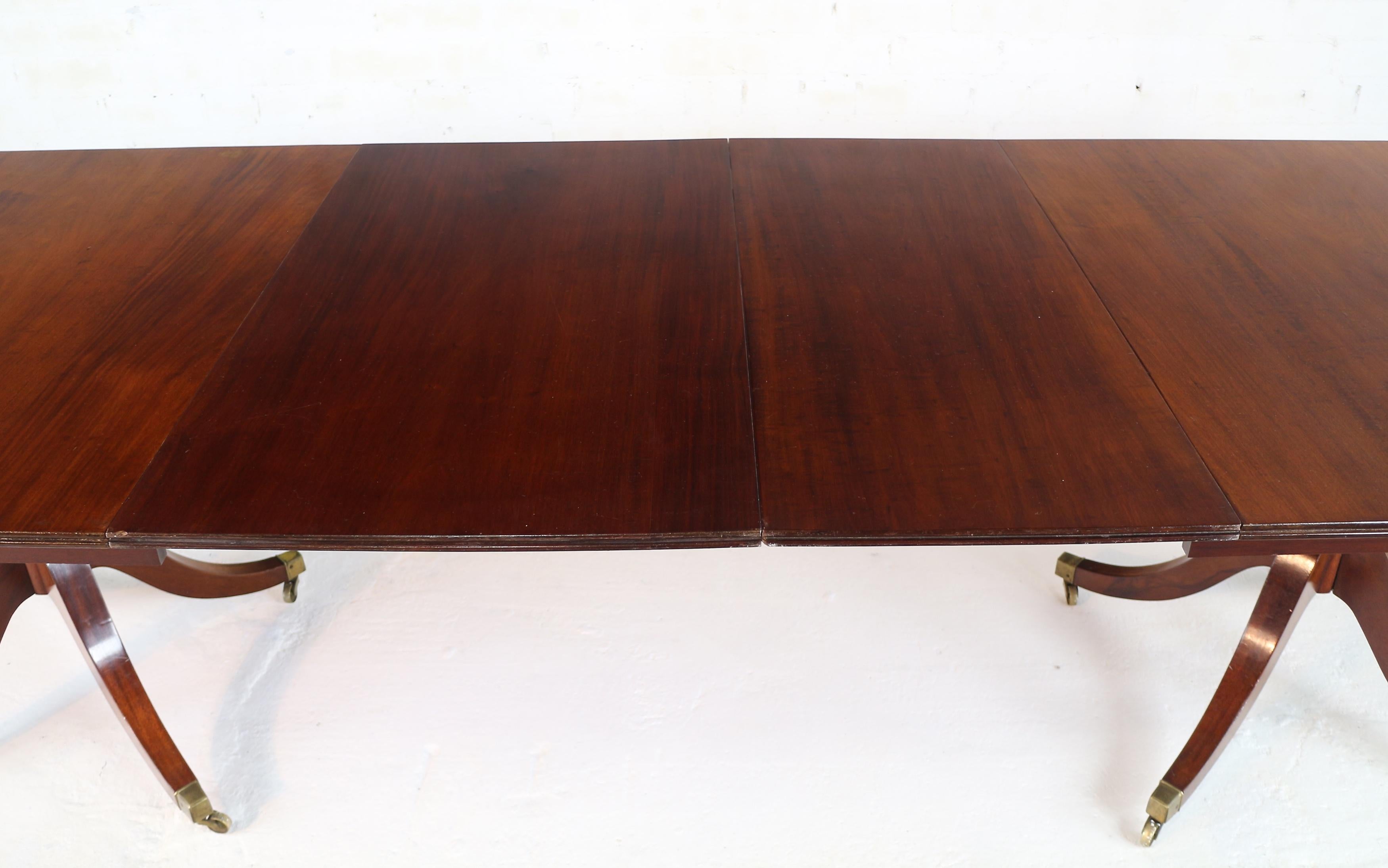 Antique English Regency & Later Solid Mahogany Extending Two Pillar Dining Table 3