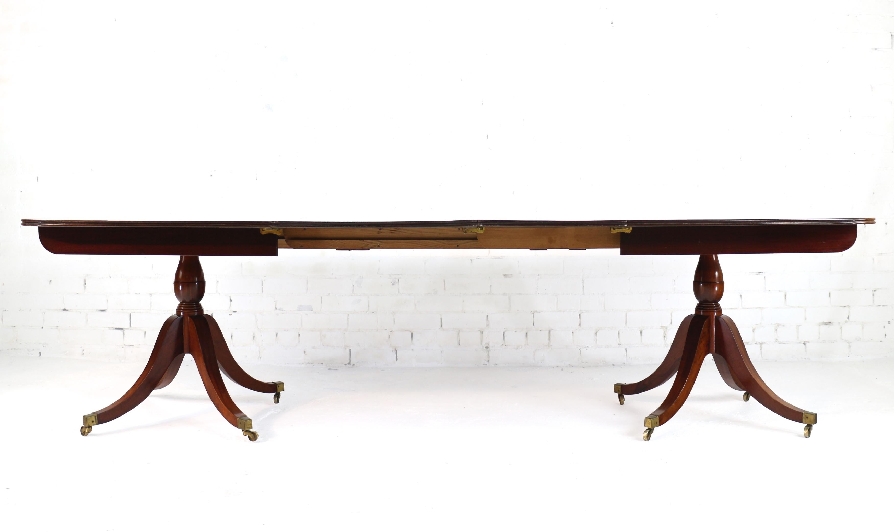Antique English Regency & Later Solid Mahogany Extending Two Pillar Dining Table 5