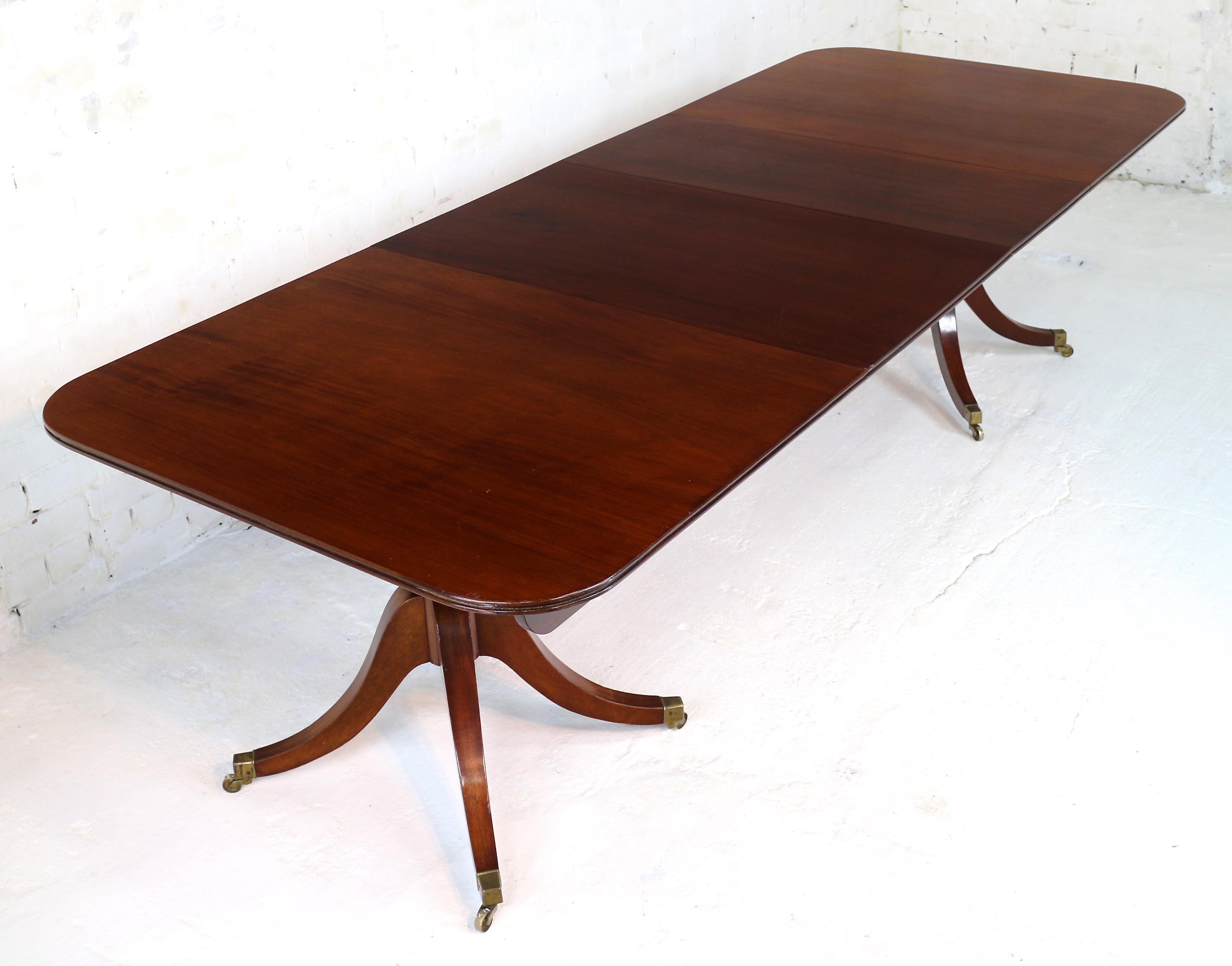 Antique English Regency & Later Solid Mahogany Extending Two Pillar Dining Table 6