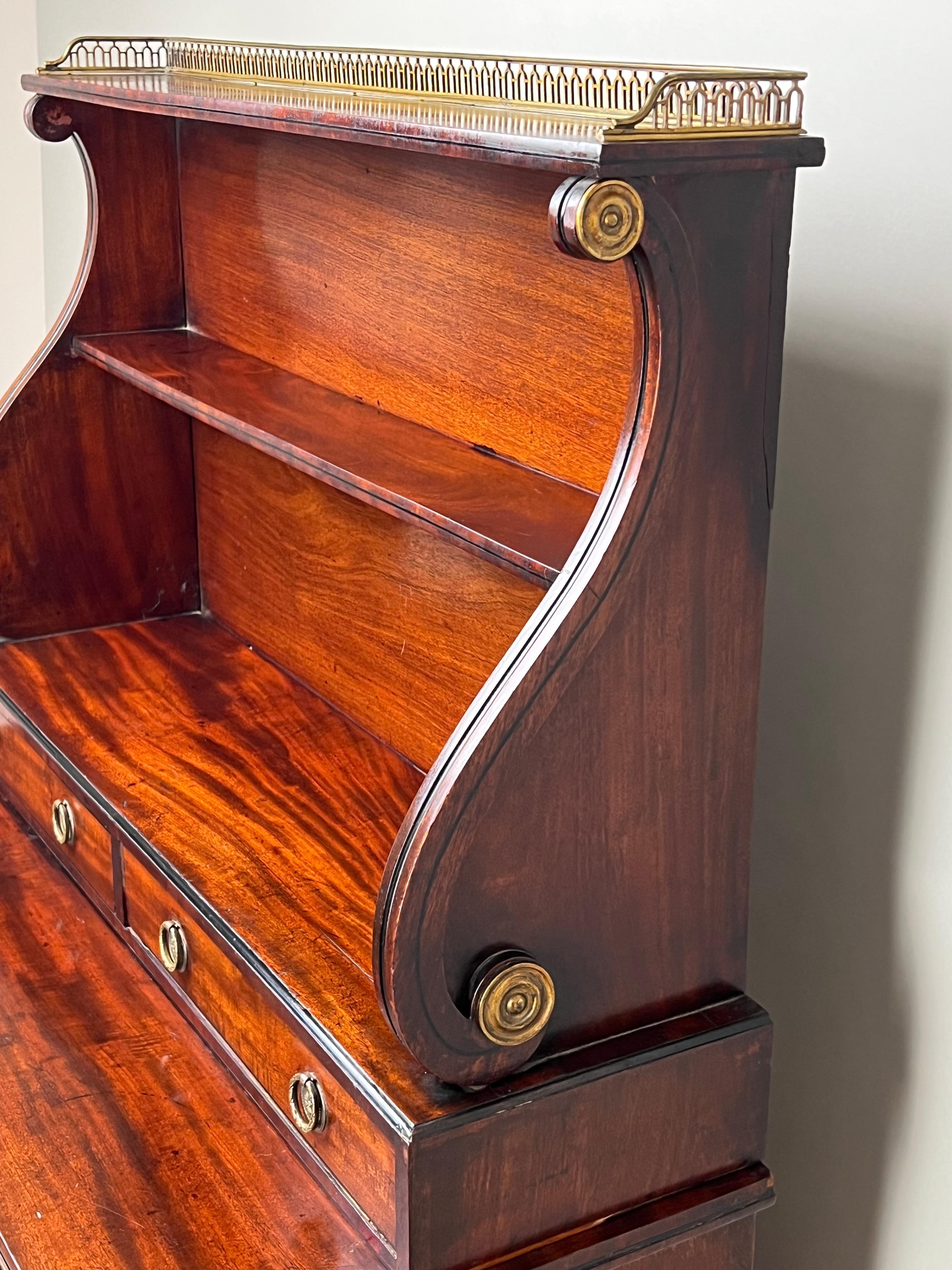 Antique English Regency Mahogany Butlers Secretary c. 1820 For Sale 6