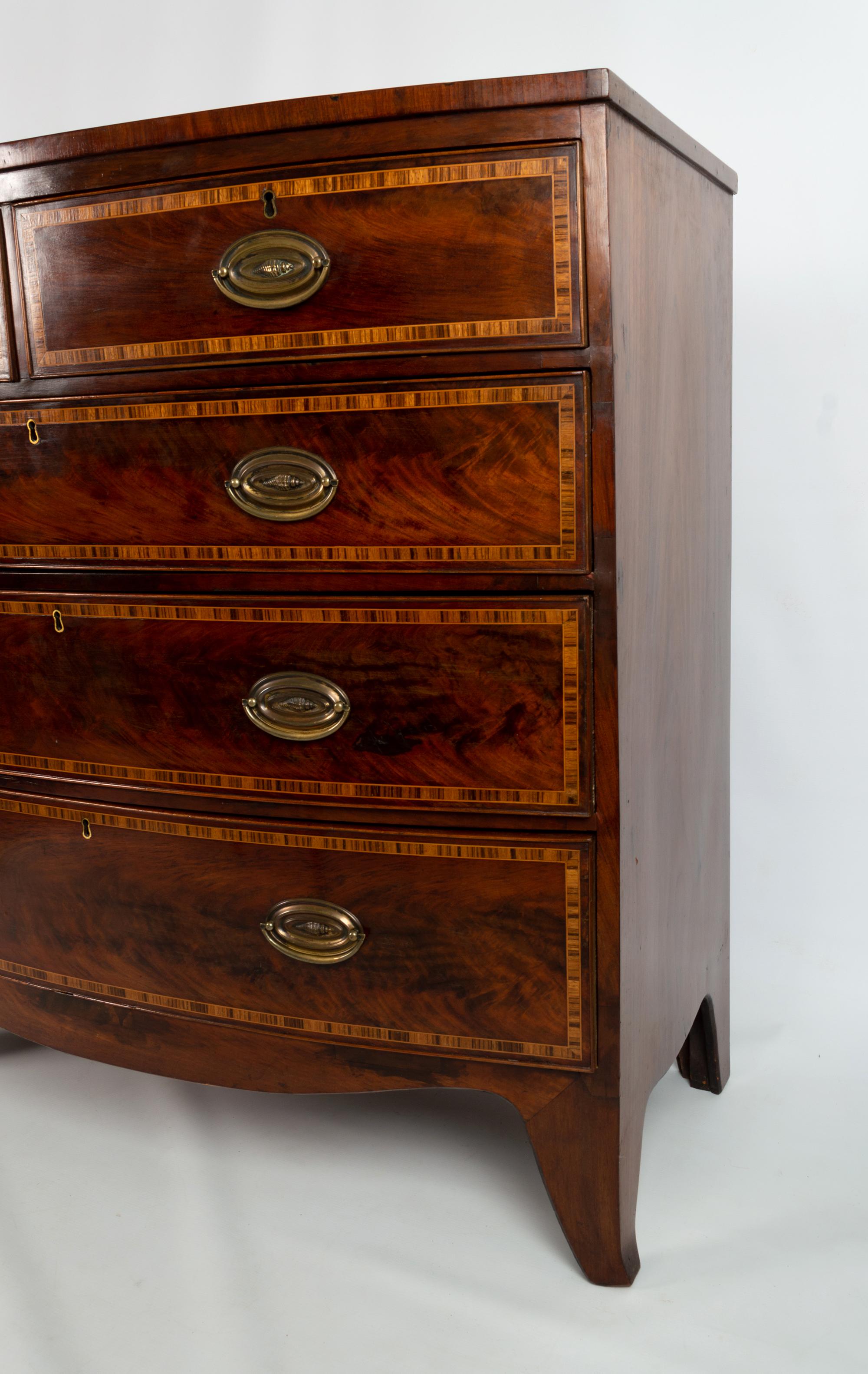 Antique English Regency Mahogany Inlaid Bow Front Chest Of Drawers C.1815 For Sale 1