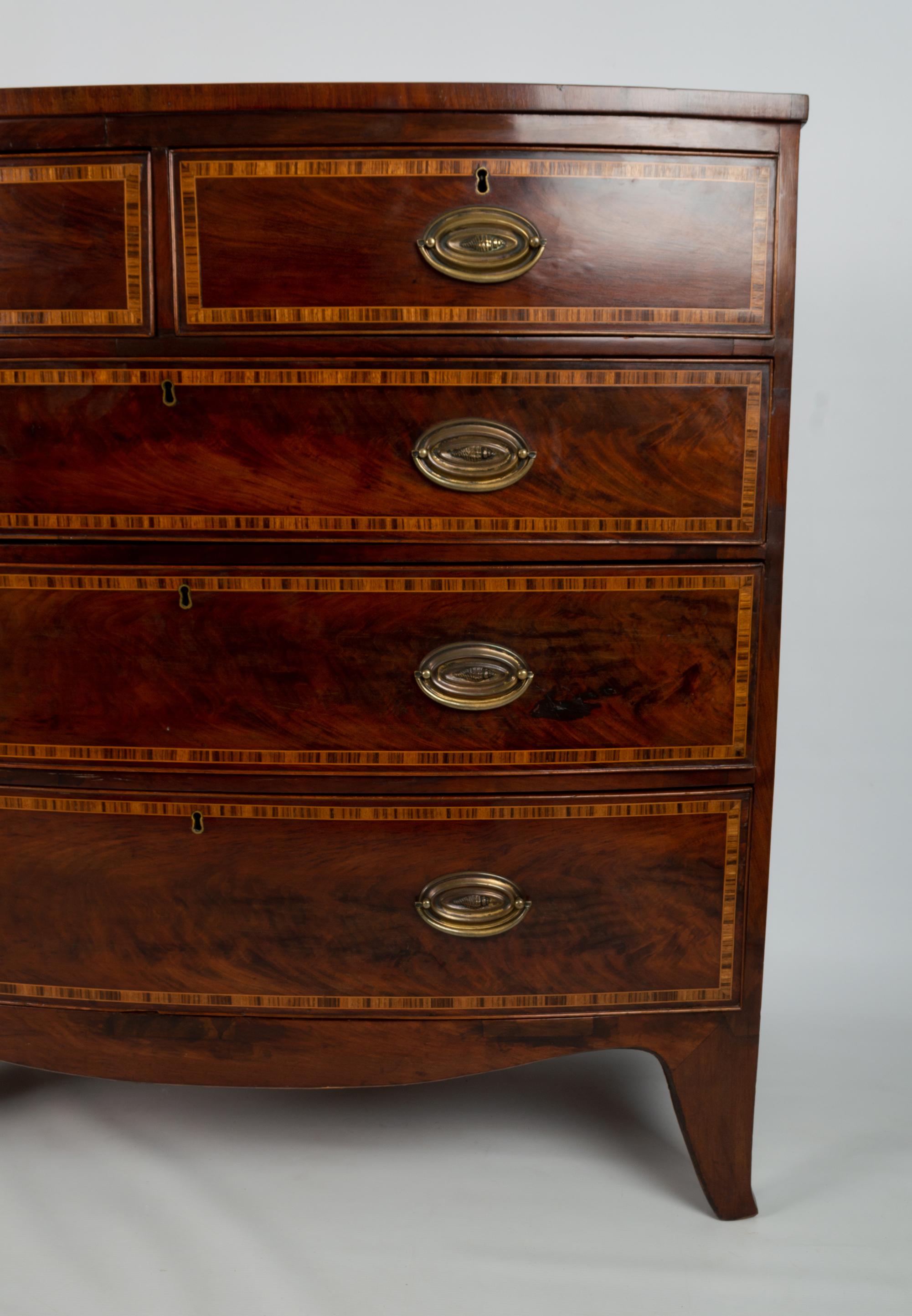 Antique English Regency Mahogany Inlaid Bow Front Chest Of Drawers C.1815 For Sale 5