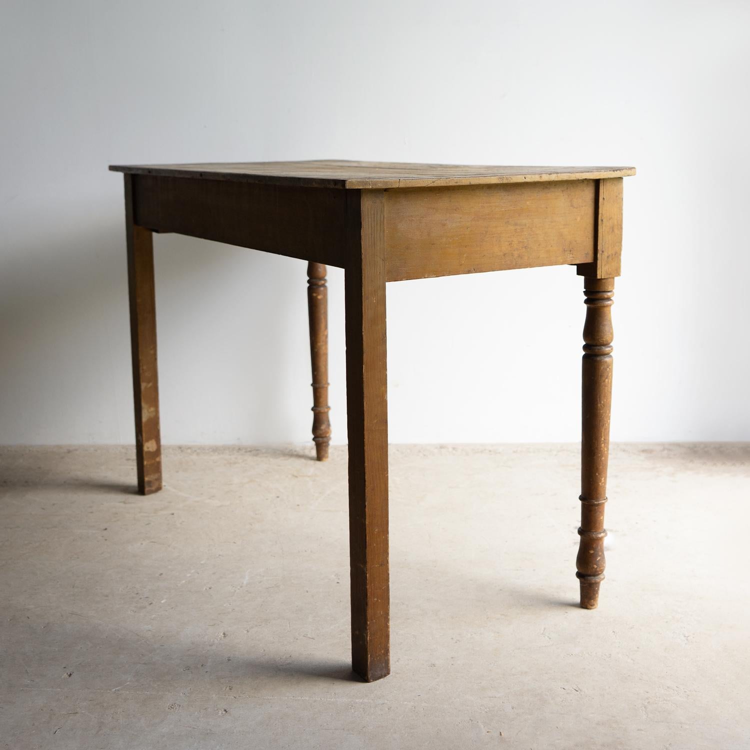 Antique English Regency Painted Pine Side Table, Original Paint, Early 19th C. In Good Condition In Bristol, GB