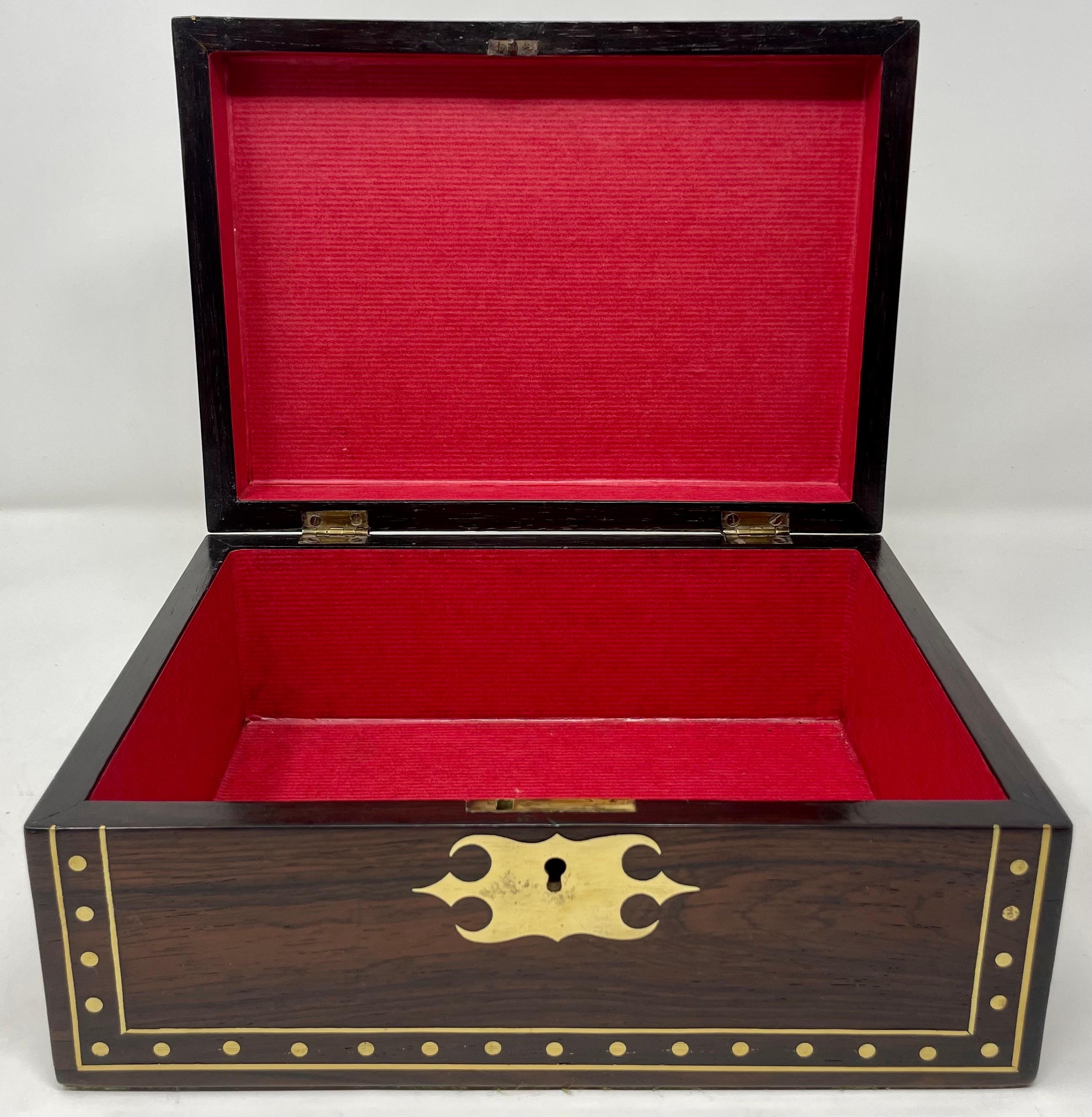 Ancienne boîte anglaise d'époque Régence en bois de rose marqueté, vers 1820. Bon état - En vente à New Orleans, LA