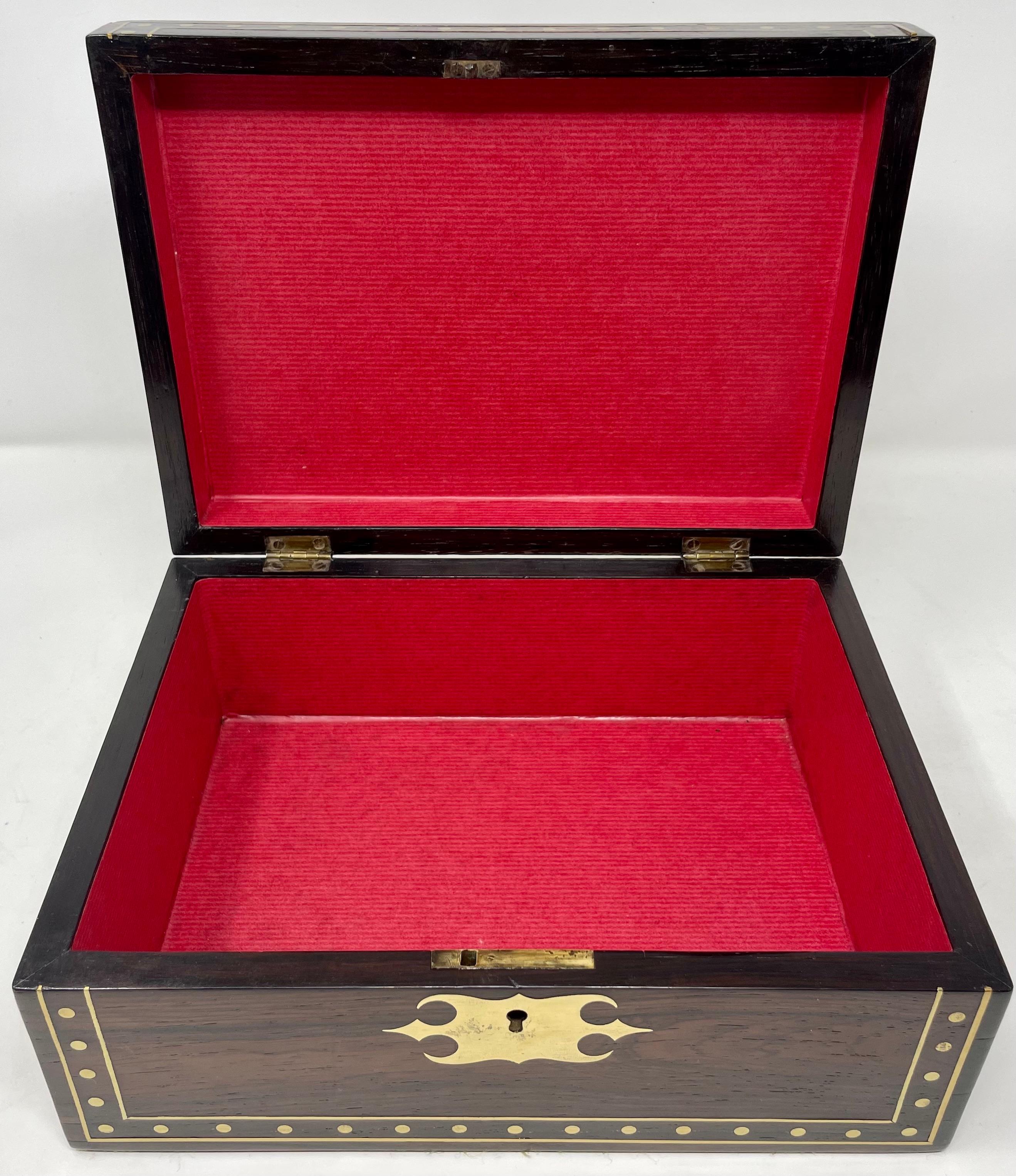XIXe siècle Ancienne boîte anglaise d'époque Régence en bois de rose marqueté, vers 1820. en vente