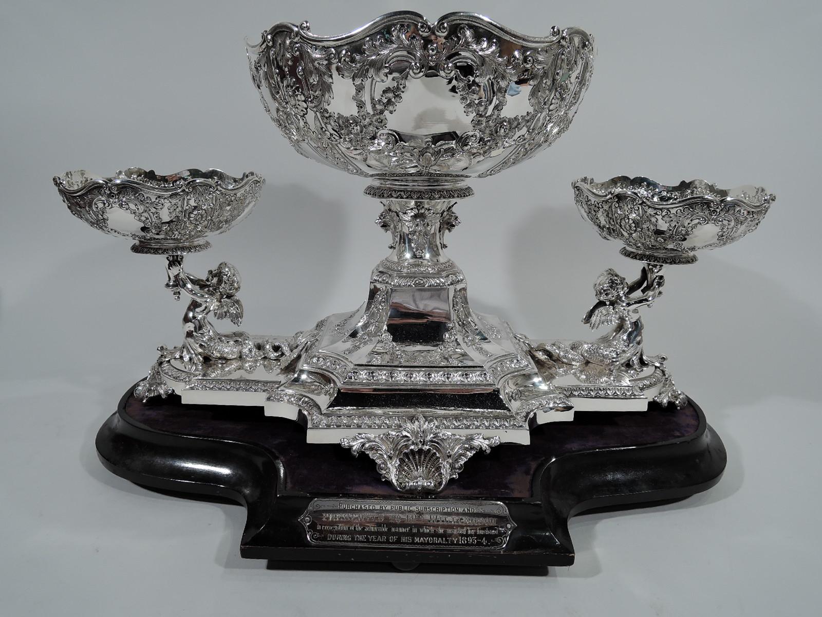 Antique English Regency Revival Sterling Silver 3-Basket Centrepiece In Excellent Condition In New York, NY