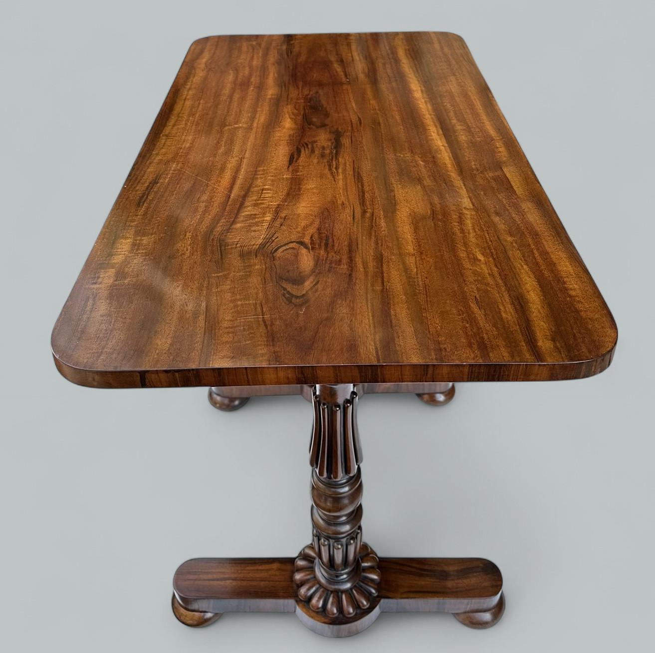 Acajou Antique English Regency Rosewood Lady's Writing Desk Occasional Side Table 19Ct en vente