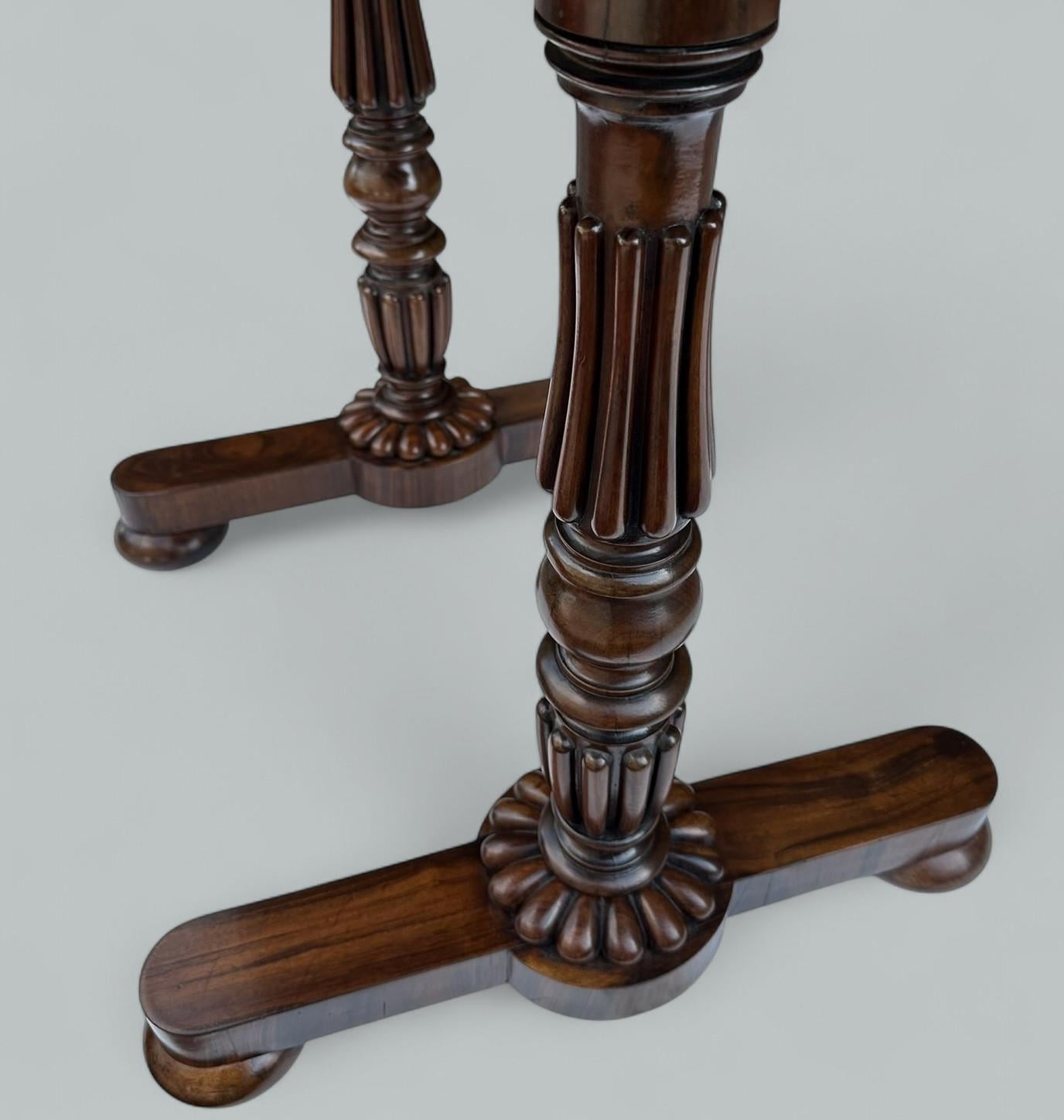 Antique English Regency Rosewood Lady's Writing Desk Occasional Side Table 19Ct en vente 1