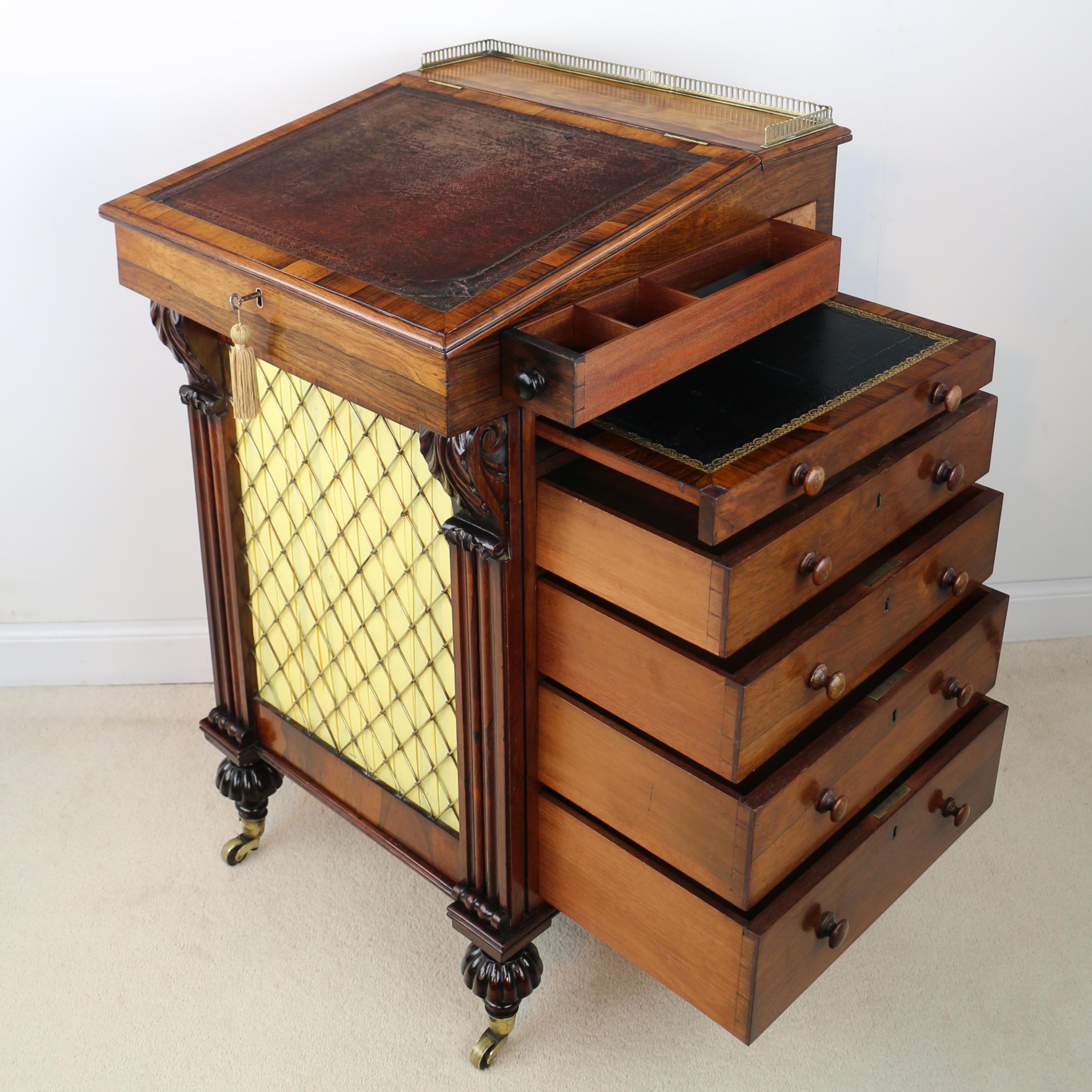 Antique English Regency Rosewood Slide Top Davenport Desk In Good Condition In Glasgow, GB