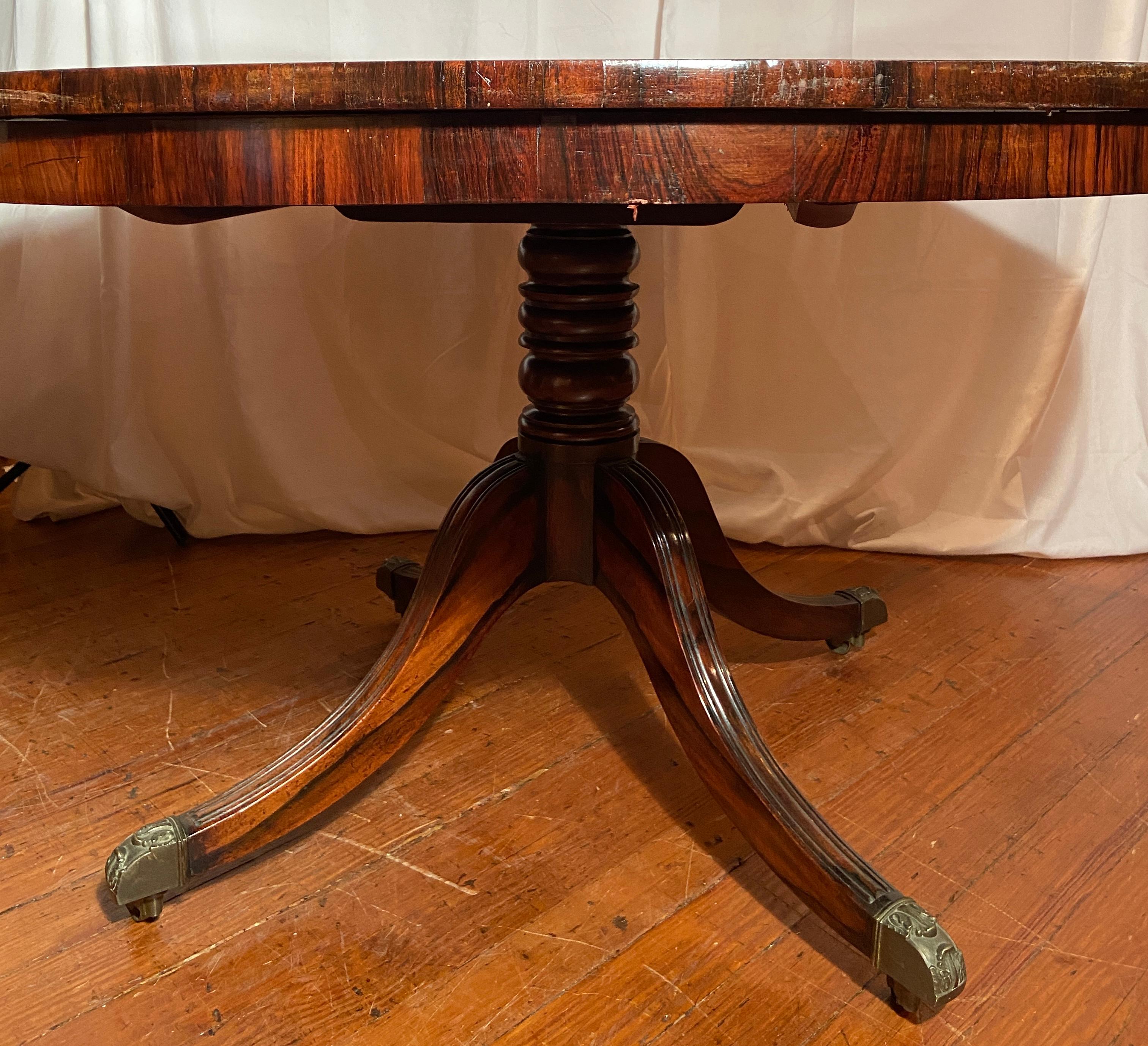 Antique English Regency Rosewood Tilt-Top Center Table, Circa 1840-1860 In Good Condition For Sale In New Orleans, LA