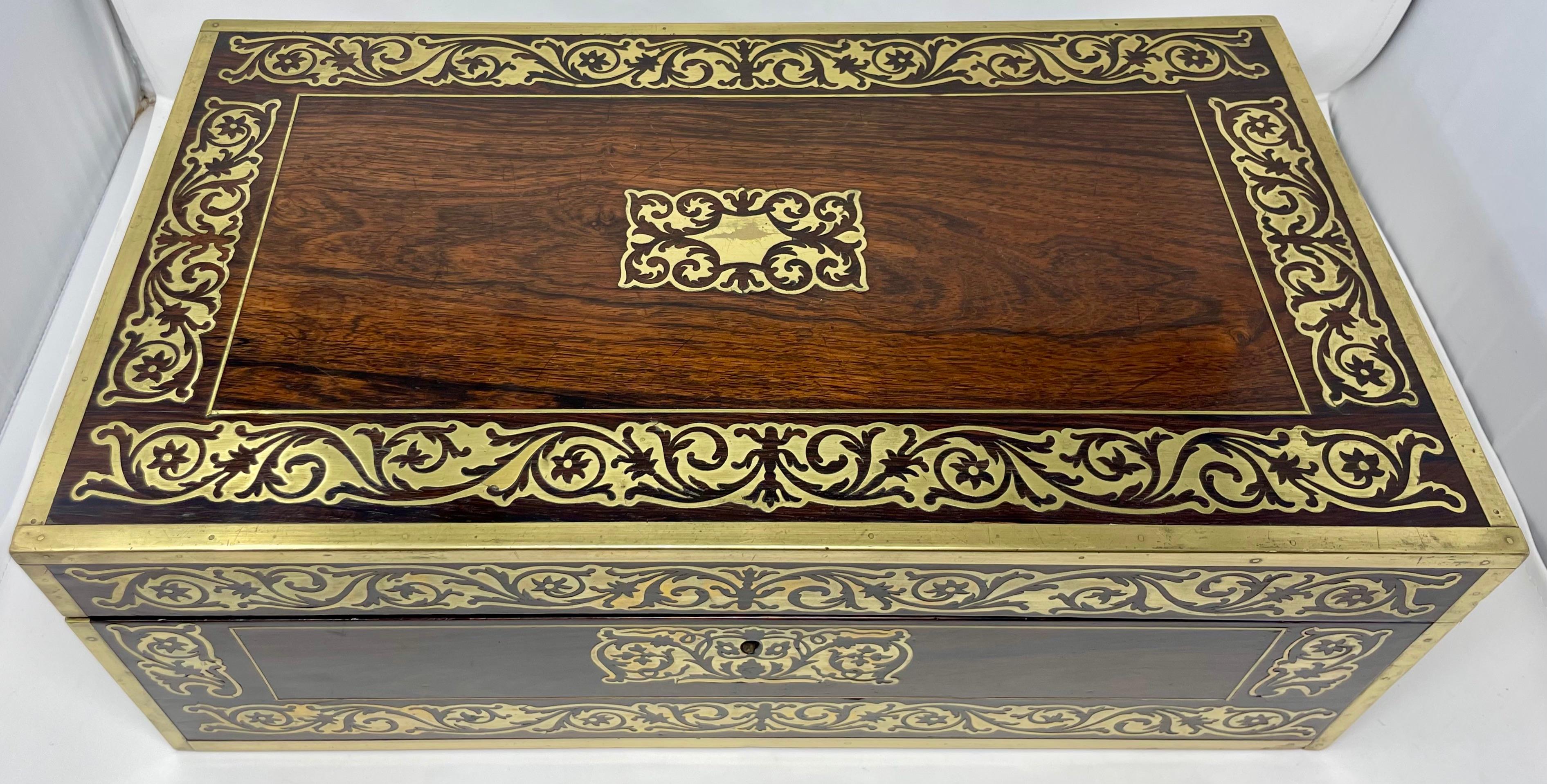 Antique English Regency Rosewood Travelling Lap Desk Box, Circa 1830 In Good Condition For Sale In New Orleans, LA