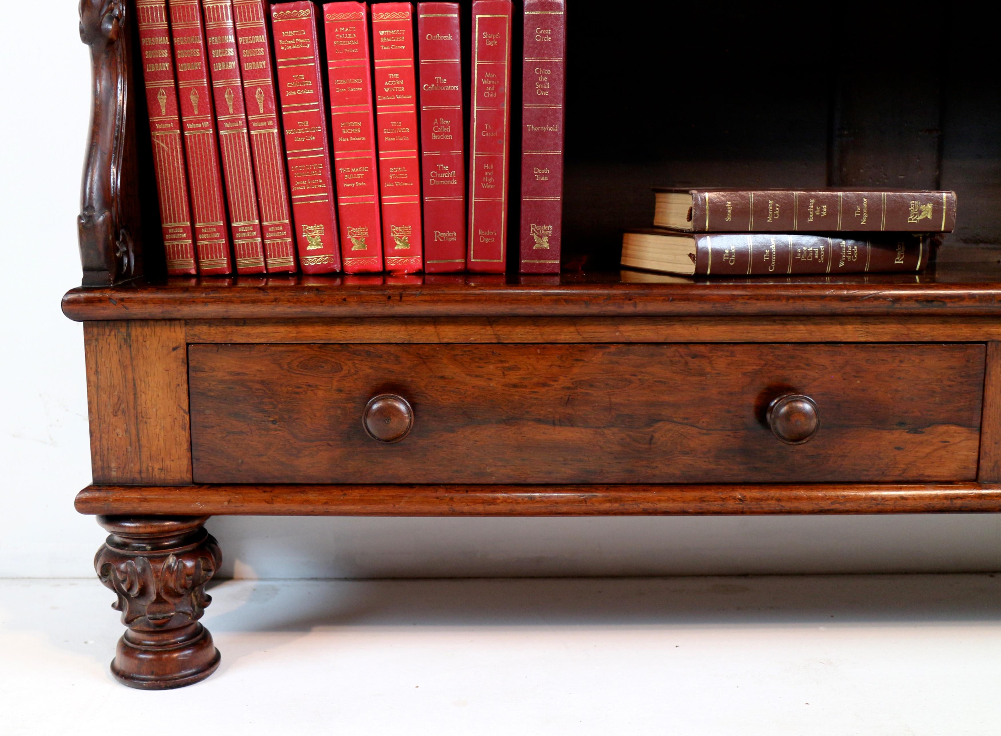 Ancienne bibliothèque Regency anglaise en bois de rose avec tiroirs en vente 1