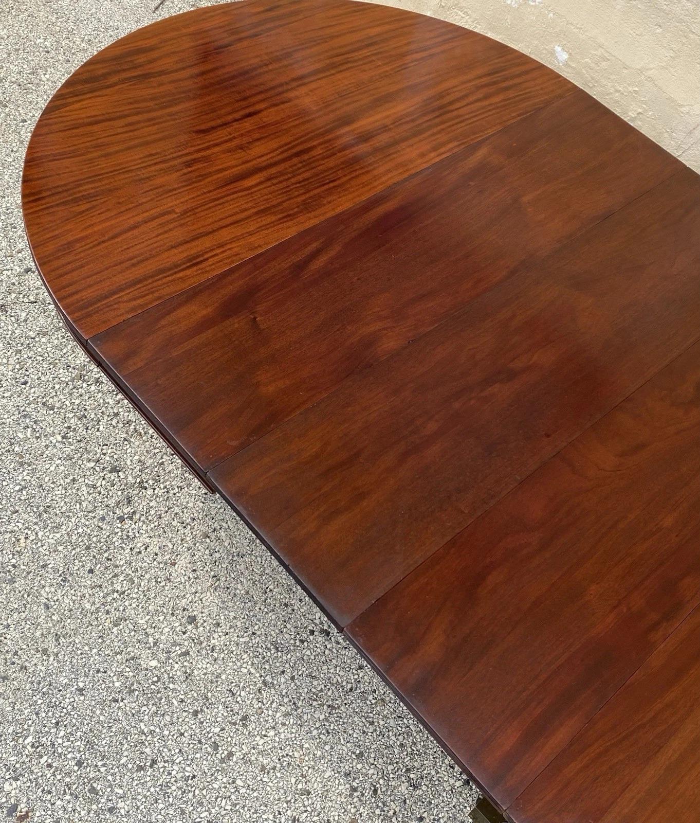 Antique English Regency Round Mahogany Extension Dining Banquet Table w 6 Leaves For Sale 5