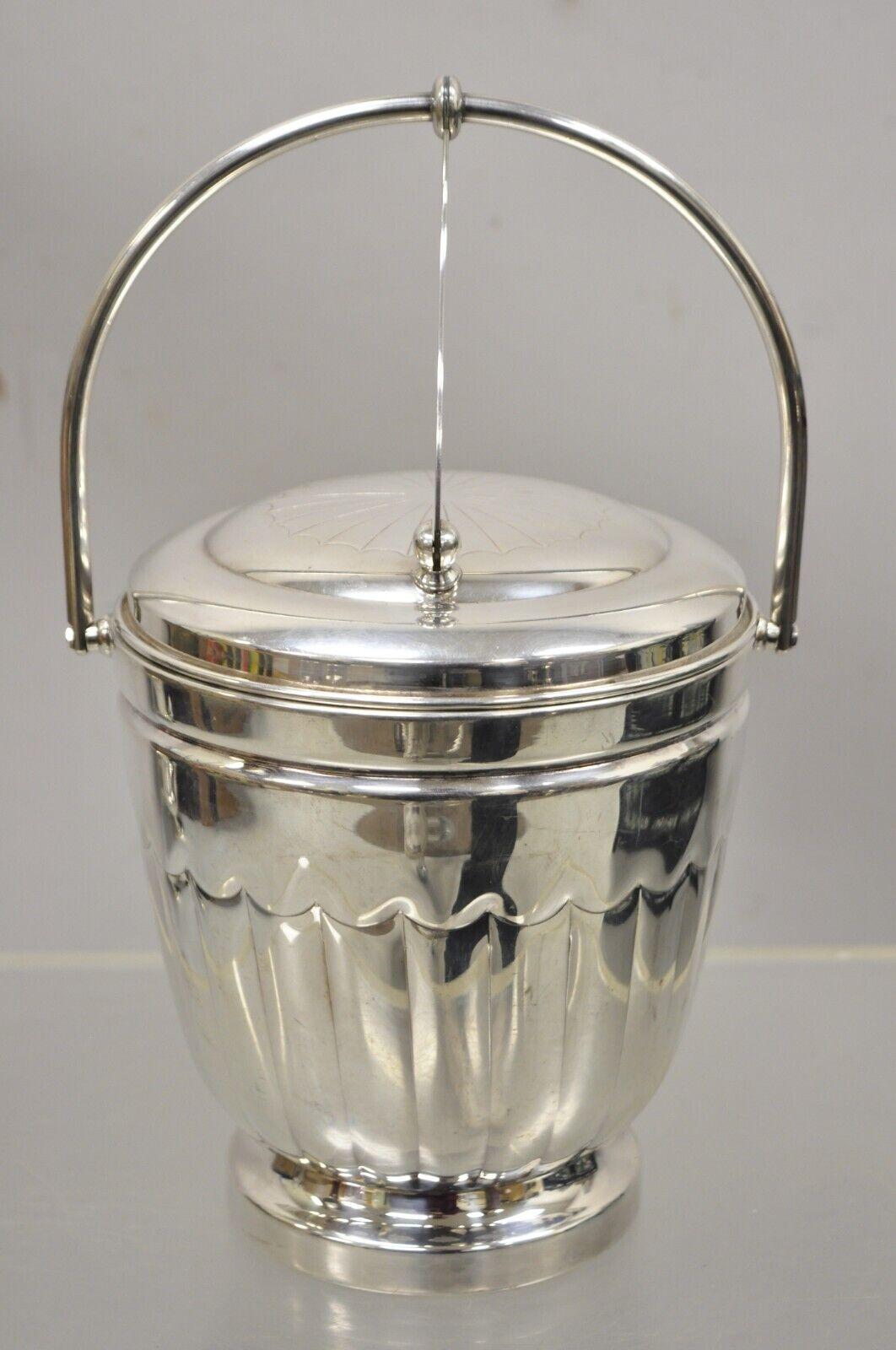 Antique English Regency Silver Plate Ice Bucket w/ Reticulating Hinge Lid Handle In Good Condition For Sale In Philadelphia, PA