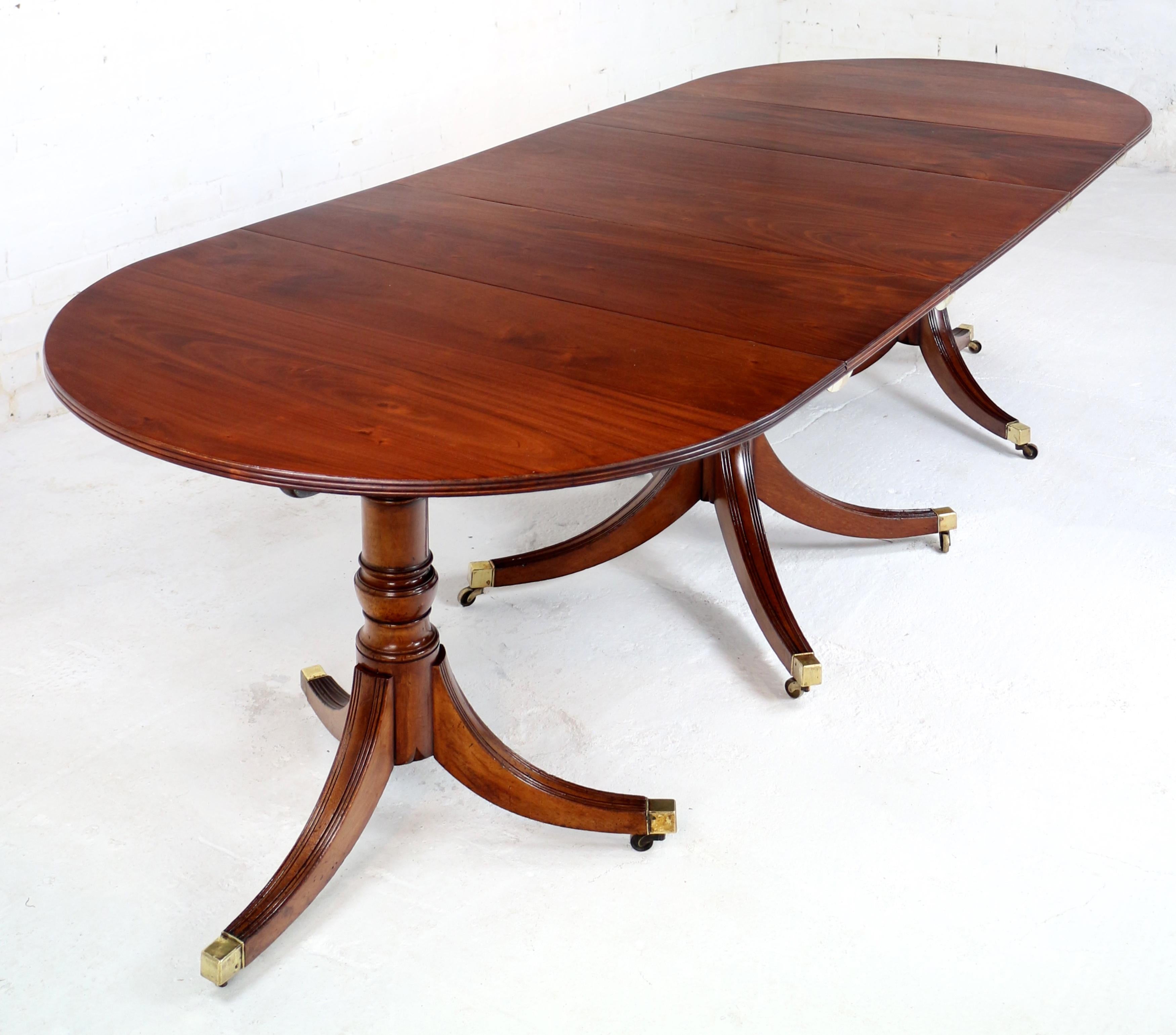 antique english dining table