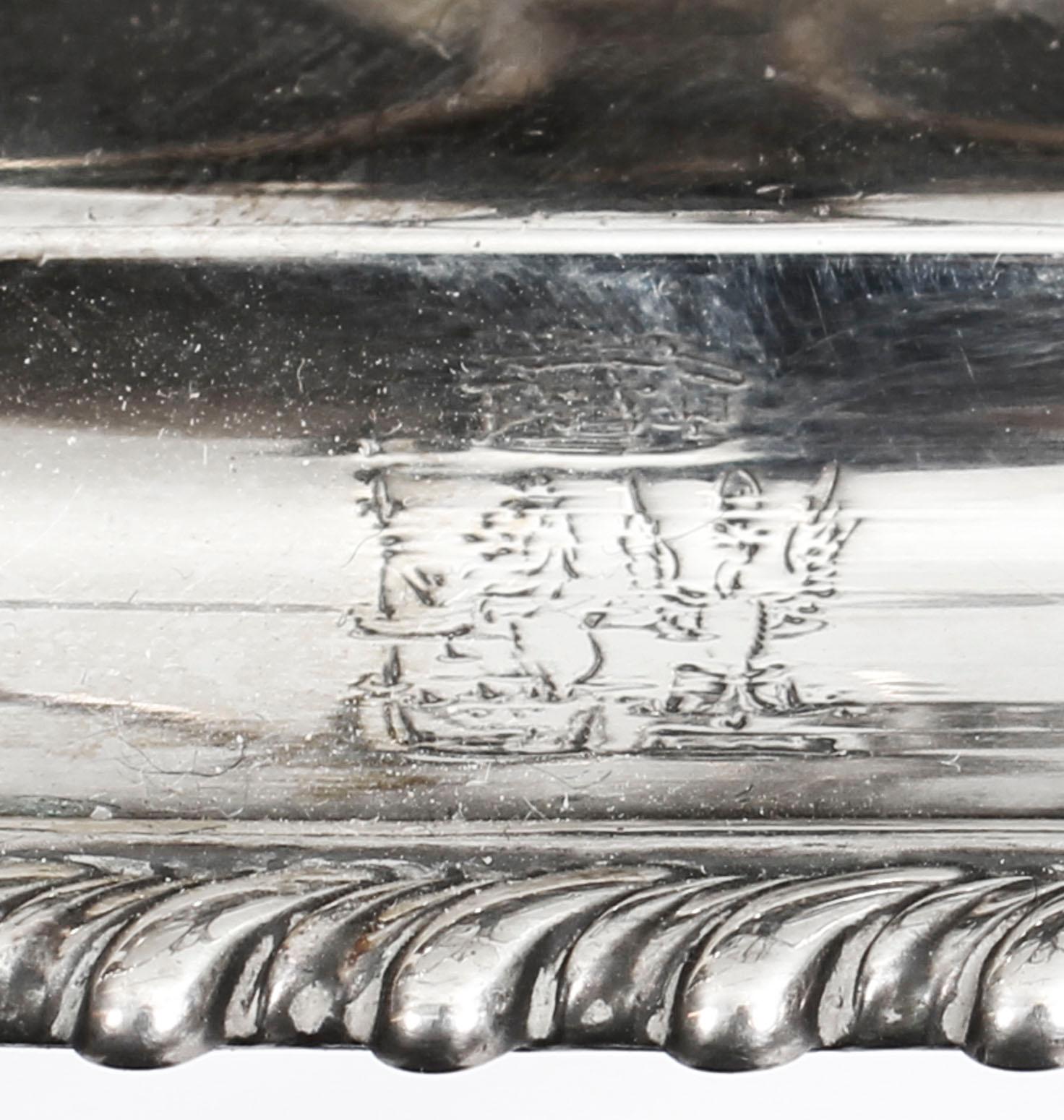 English Regency Sterling Silver Four Bottle Cruet Paul Storr 1820, 19th Century In Good Condition In London, GB