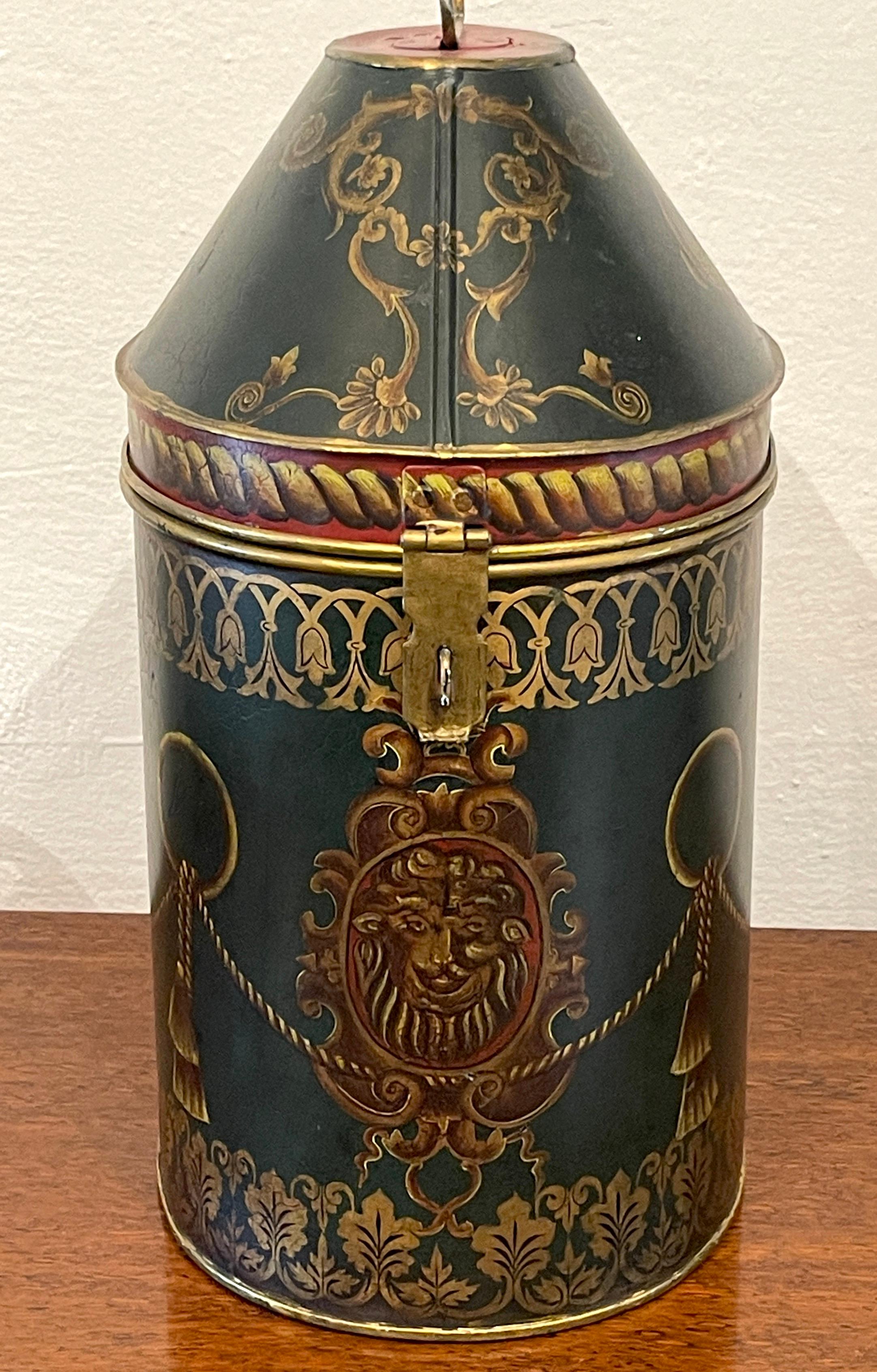 Antique English Regency Style Lion Motif  Oval Tole Box  In Good Condition For Sale In West Palm Beach, FL