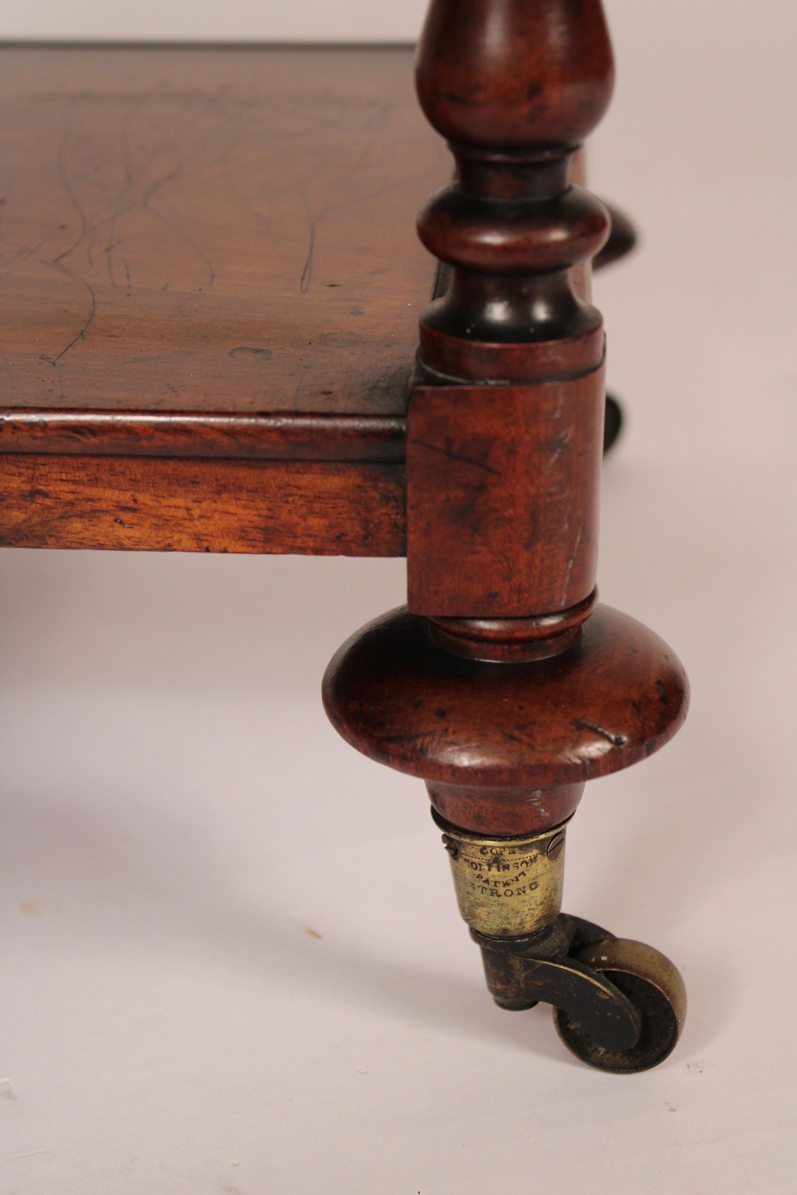 Antique English Regency Style Mahogany Etagere For Sale 2