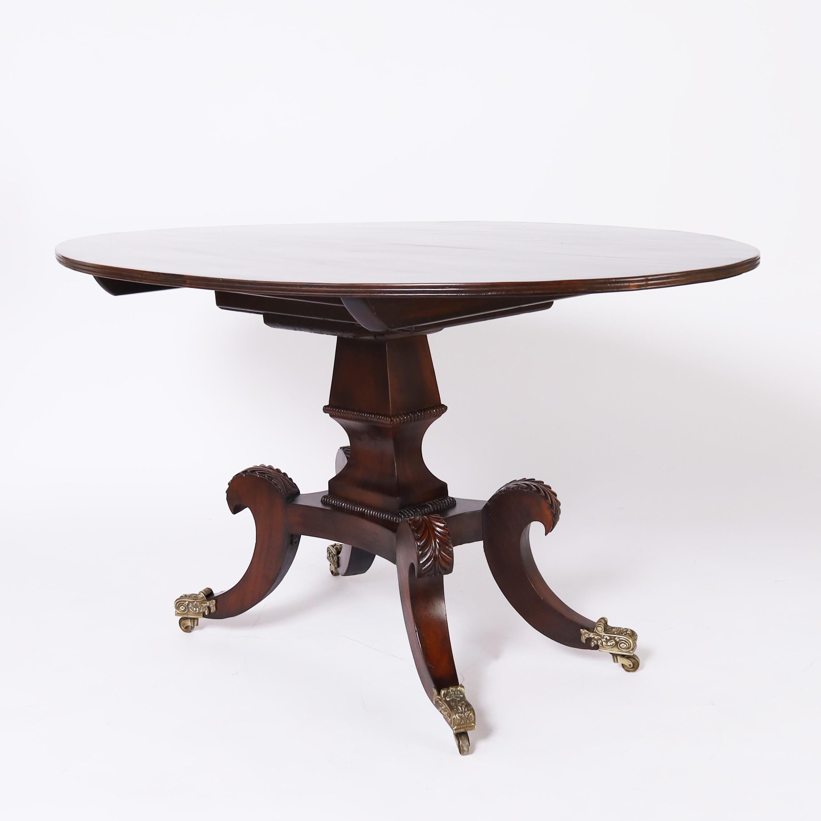 Anglais Ancienne table anglaise Regency à plateau basculant en vente