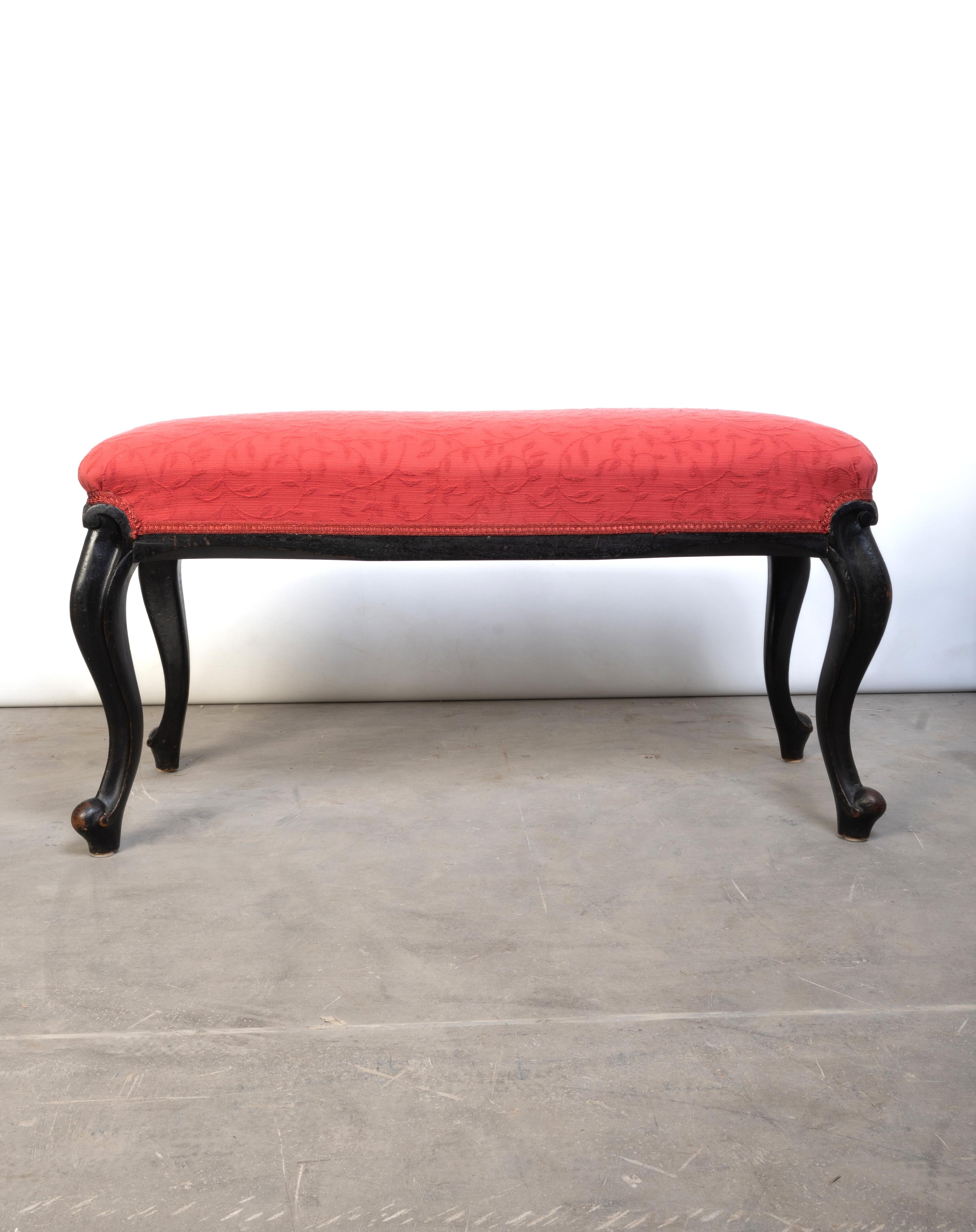 Antiker englischer langer gepolsterter Regency-Fußhocker mit Bank im Regency-Stil, um 1820 im Angebot 6