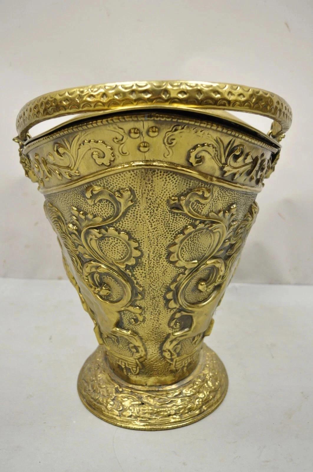 Antique English Renaissance Unicorn & Lion Brass Figural Coal Bucket Log Bin In Good Condition For Sale In Philadelphia, PA