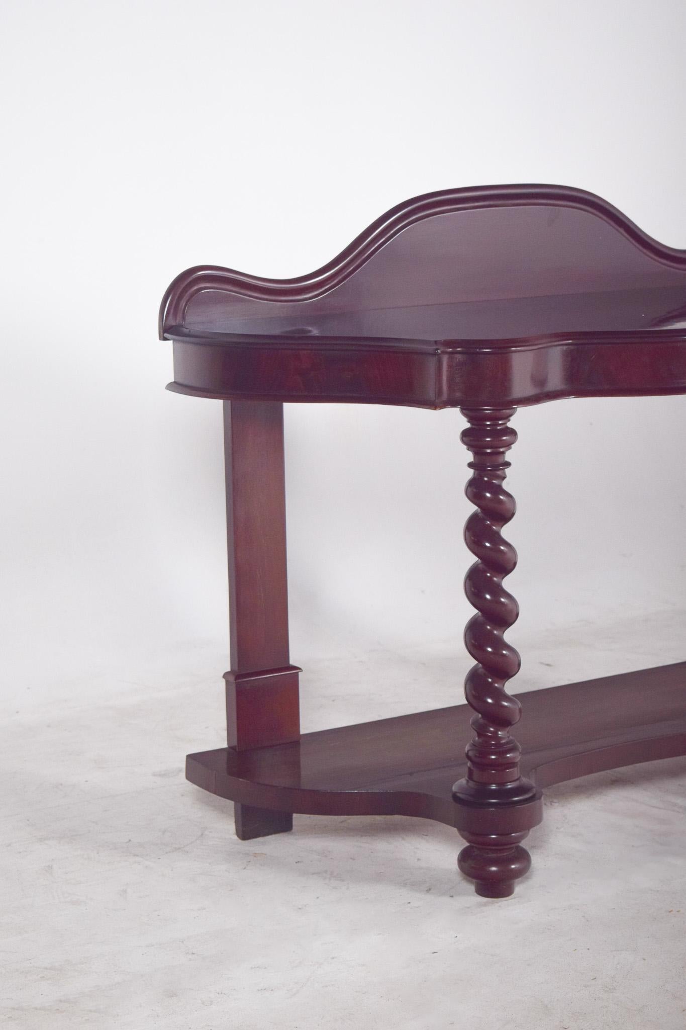 Other Antique English Romantic Console in Mahogany For Sale