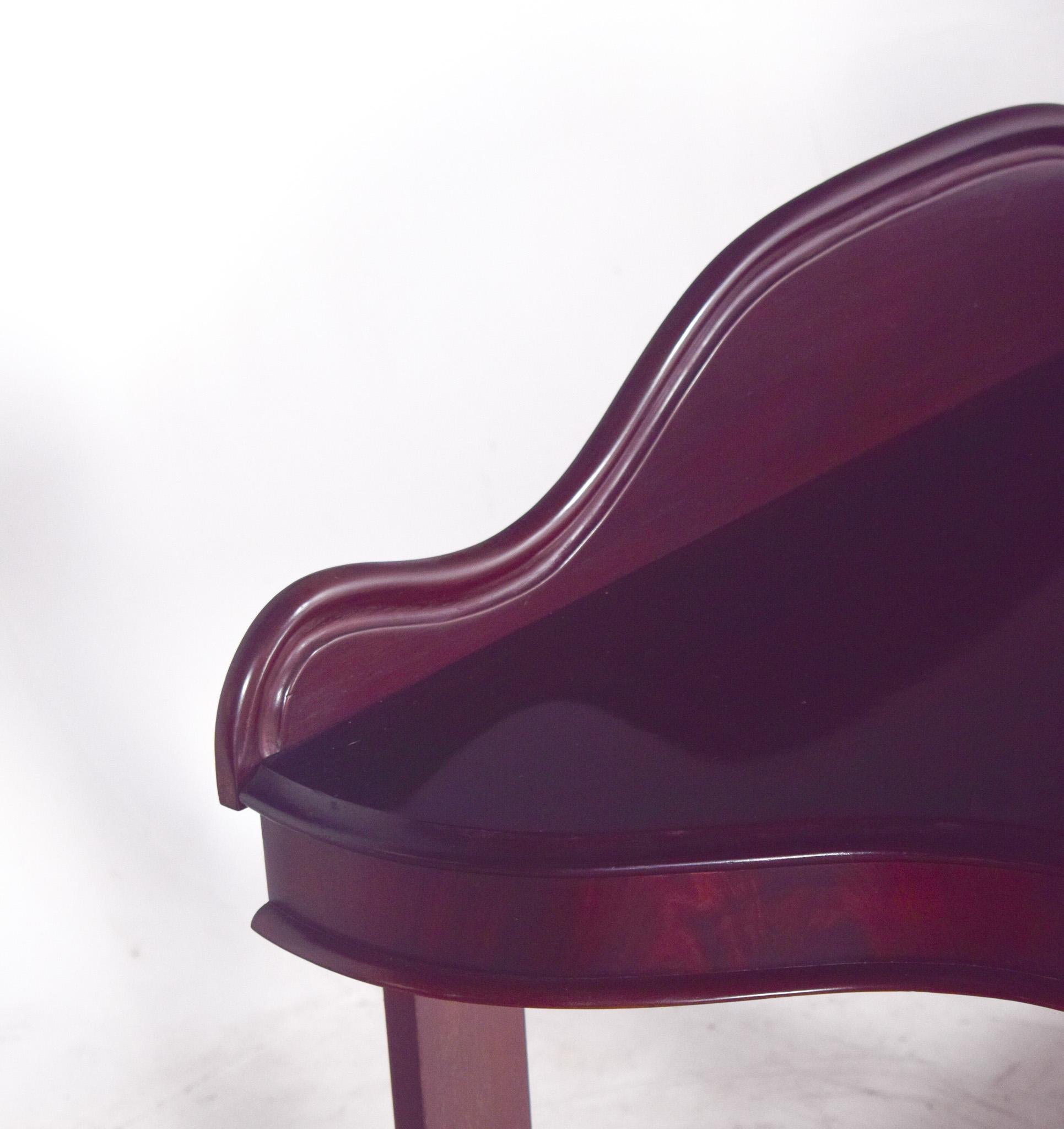 Antique English Romantic Console in Mahogany For Sale 1