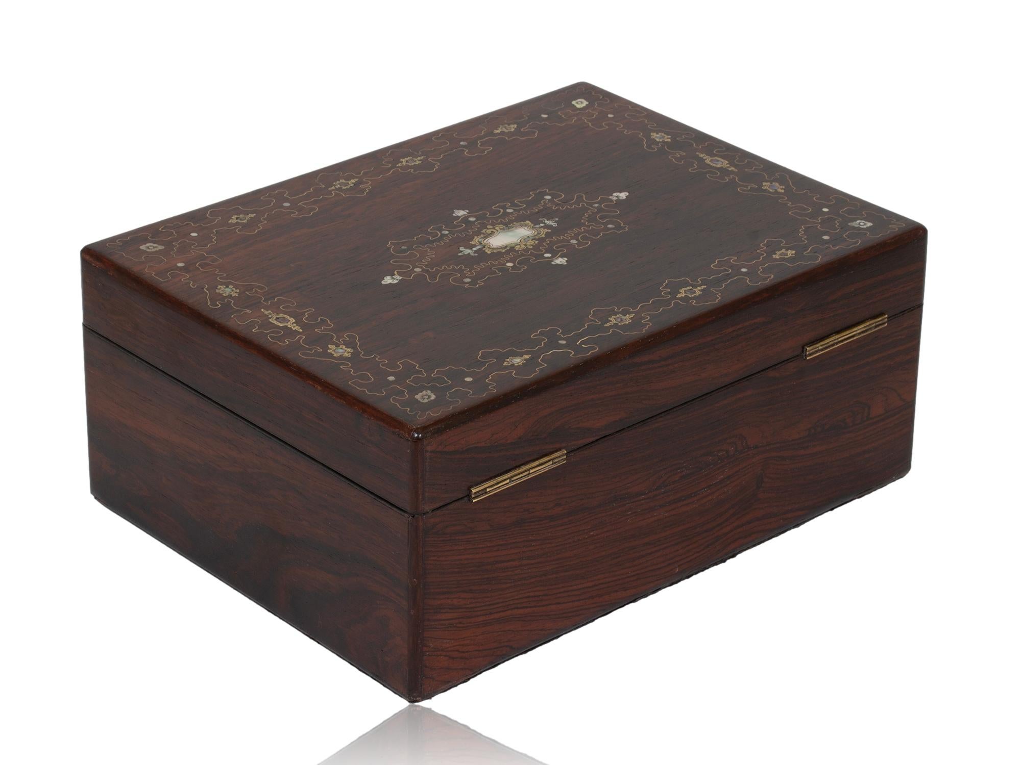 Antiguo joyero inglés de palisandro con incrustaciones Inglés en venta