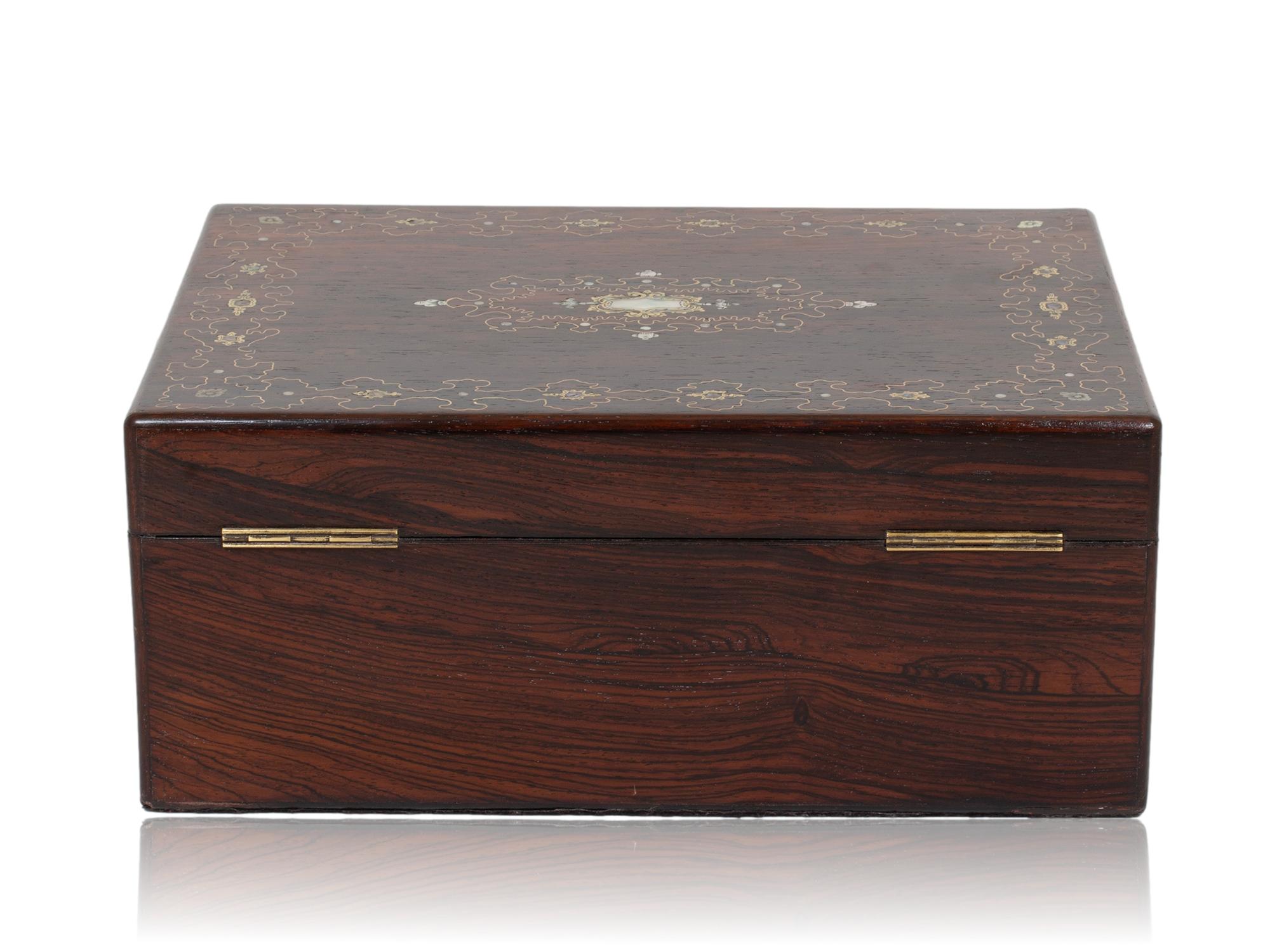 Antiguo joyero inglés de palisandro con incrustaciones siglo XIX en venta
