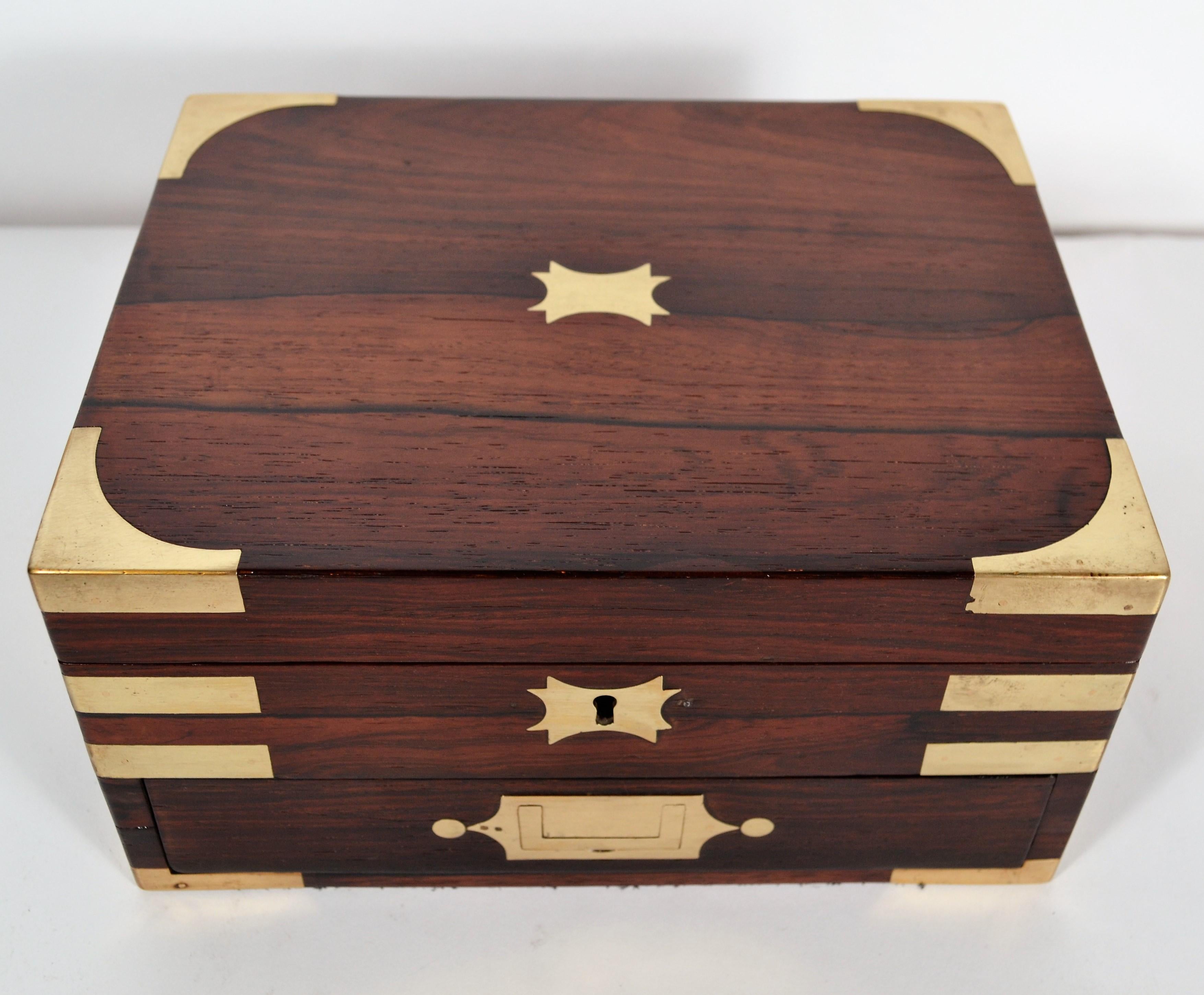 The beauty of rosewood shines through on this box.