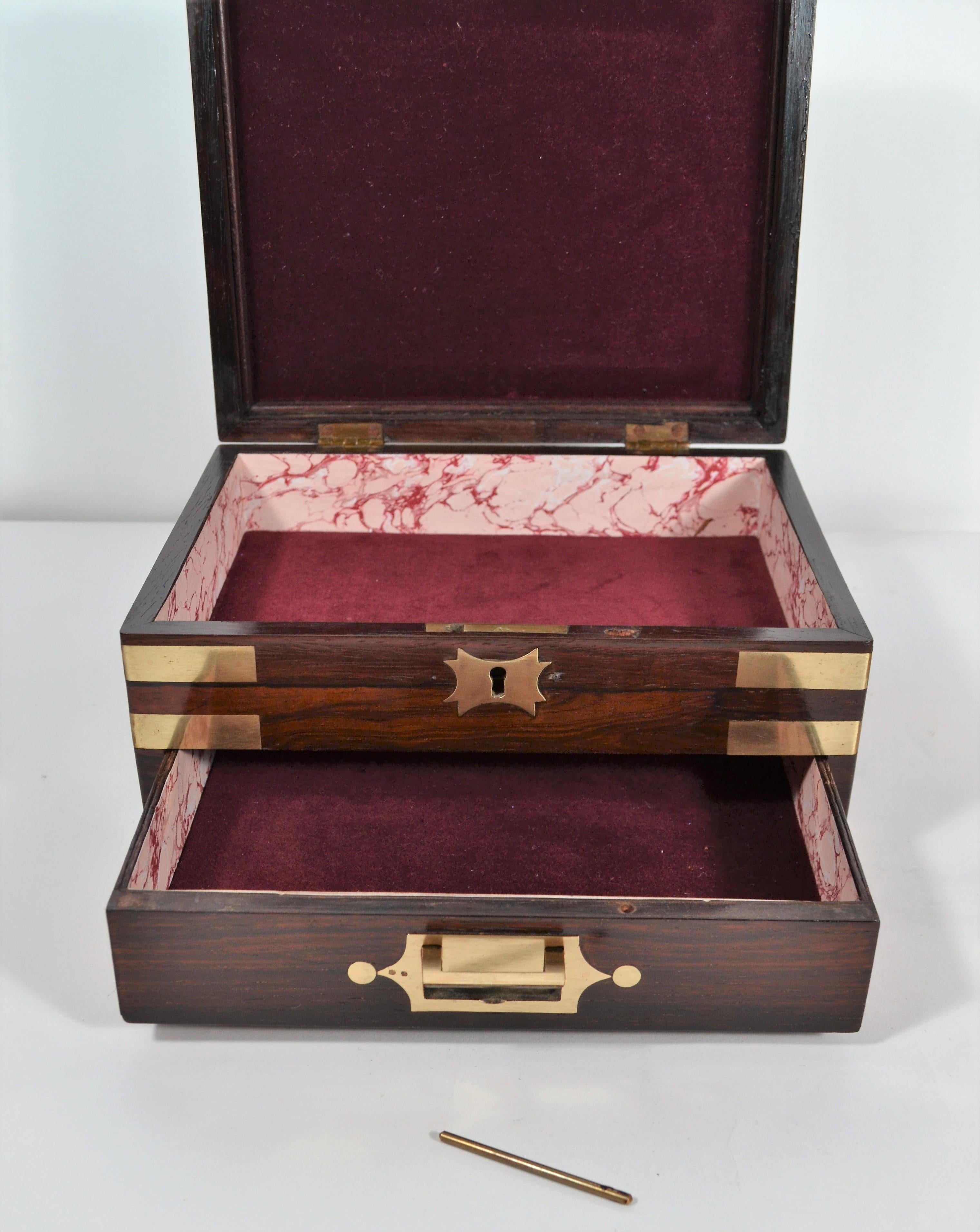 Antique English Rosewood Jewel Box, circa 1860 In Good Condition In New Orleans, LA