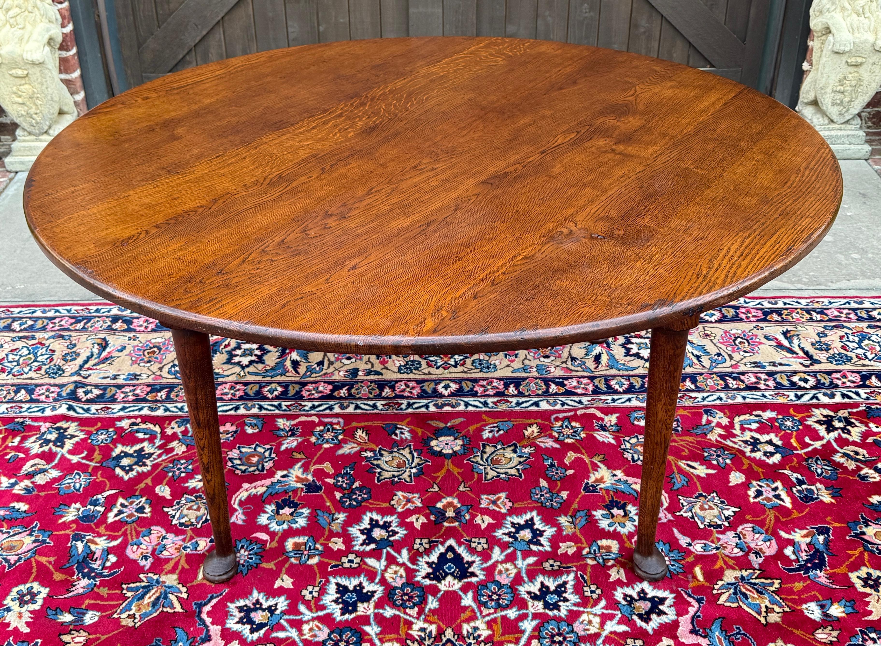 Français Ancienne table de salle à manger ronde Farmhouse Pad Feet Oak 60