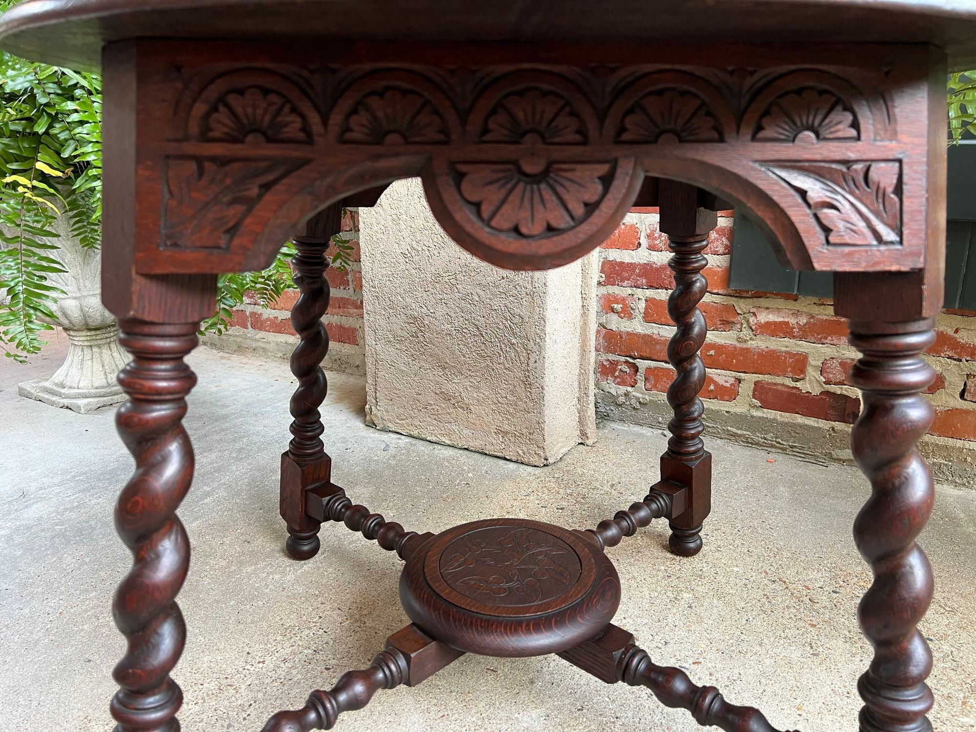 Antique English ROUND Side Center Table BARLEY TWIST Carved Oak Jacobean c1910 For Sale 4