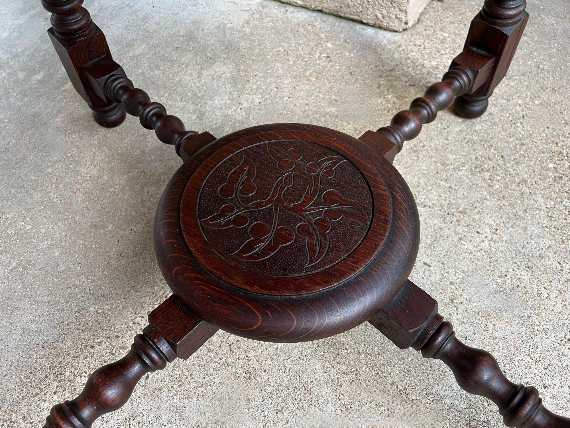 Antique English ROUND Side Center Table BARLEY TWIST Carved Oak Jacobean c1910 For Sale 6