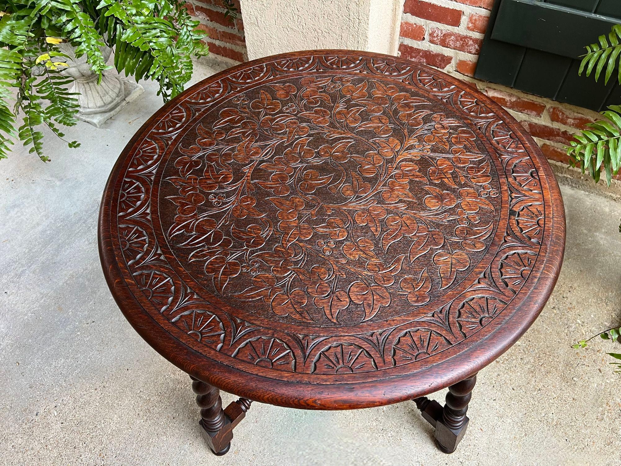 Antique English ROUND Side Center Table BARLEY TWIST Carved Oak Jacobean c1910 For Sale 9