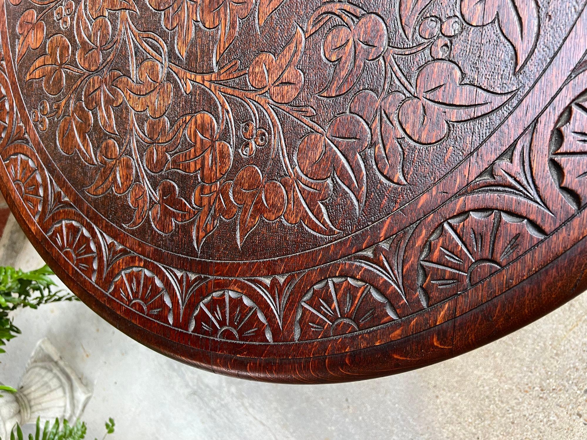 Antique English ROUND Side Center Table BARLEY TWIST Carved Oak Jacobean c1910 For Sale 10