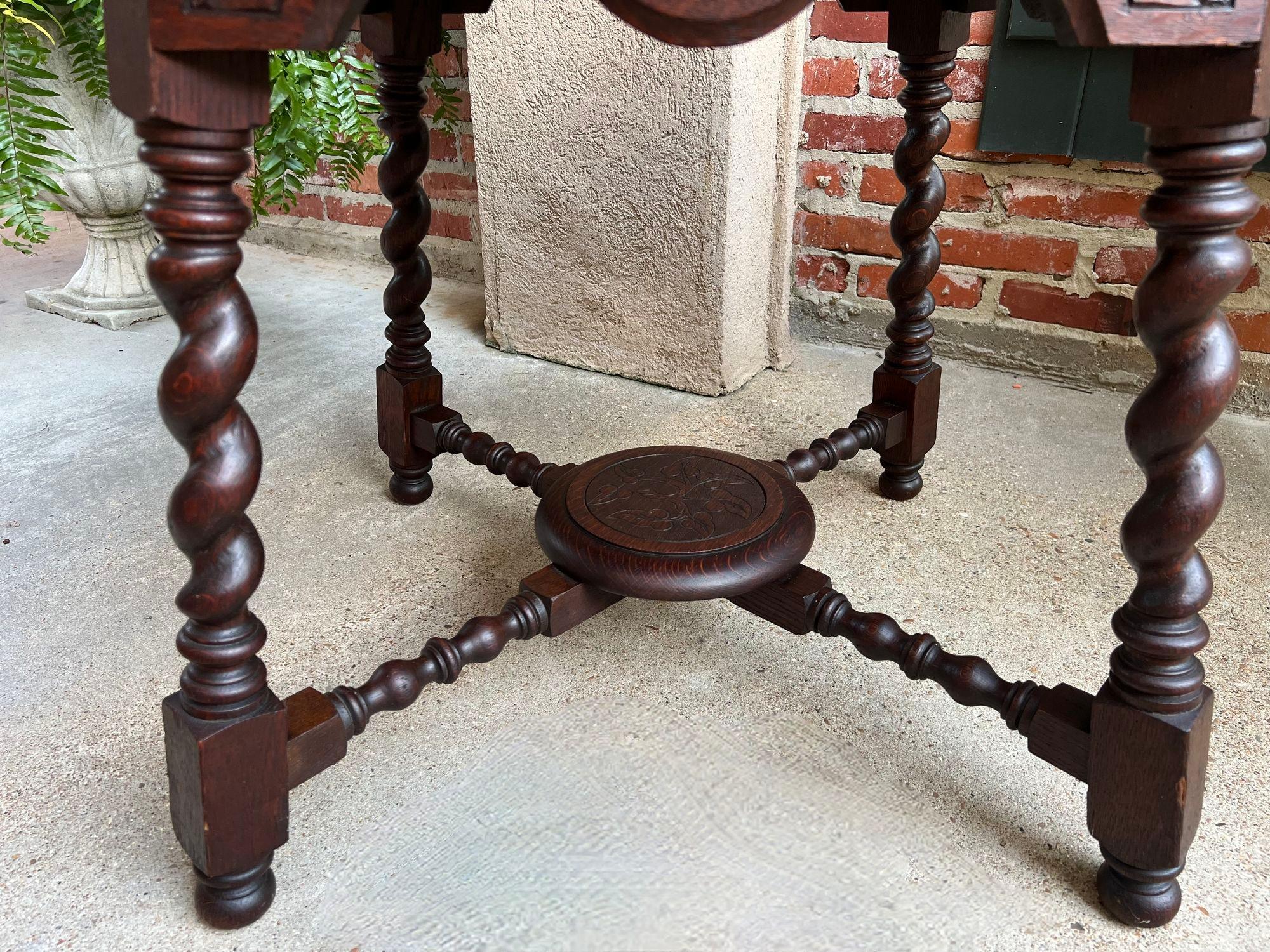 Antique English ROUND Side Center Table BARLEY TWIST Carved Oak Jacobean c1910 For Sale 3