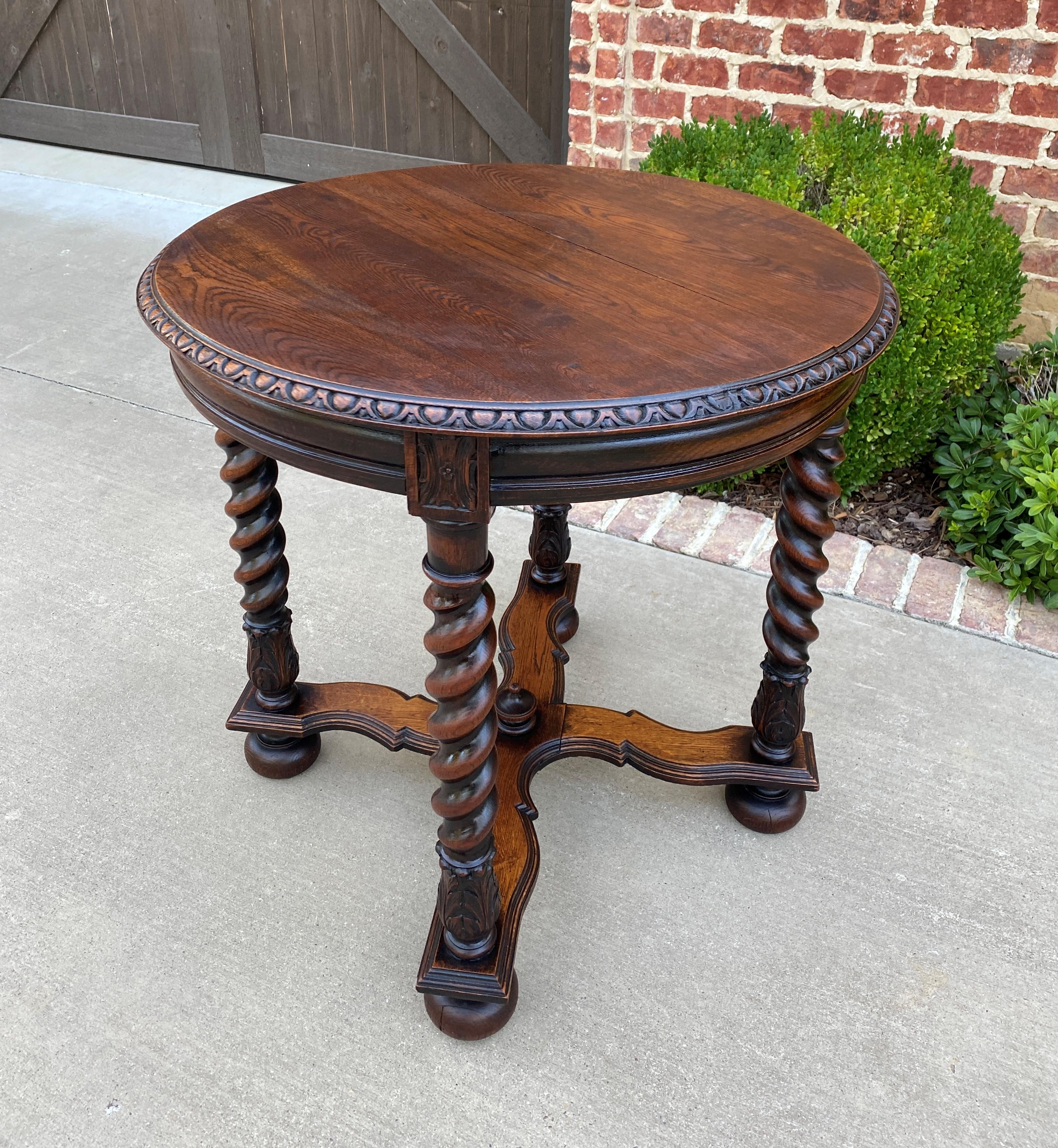 Jacobean Antique English Round Table End Occasional Table Barley Twist Oak, 1930s