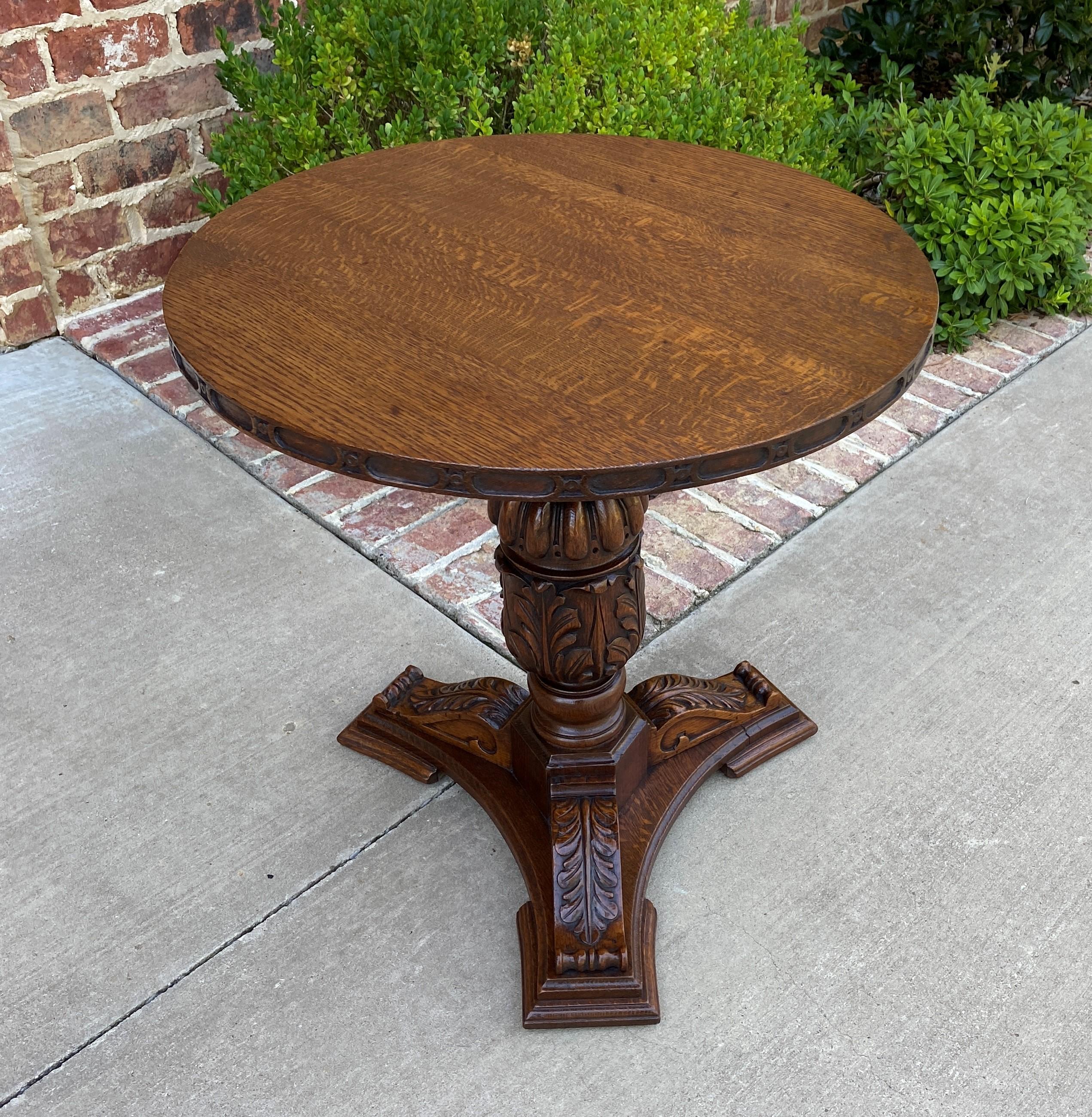 Superb highly carved late 19th century antique English oak round end table, occasional table or nightstand/bed table ~~Victorian Era Renaissance Revival ~~c. 1890s

Round tables are so hard to find~~beautiful and versatile size with elaborate