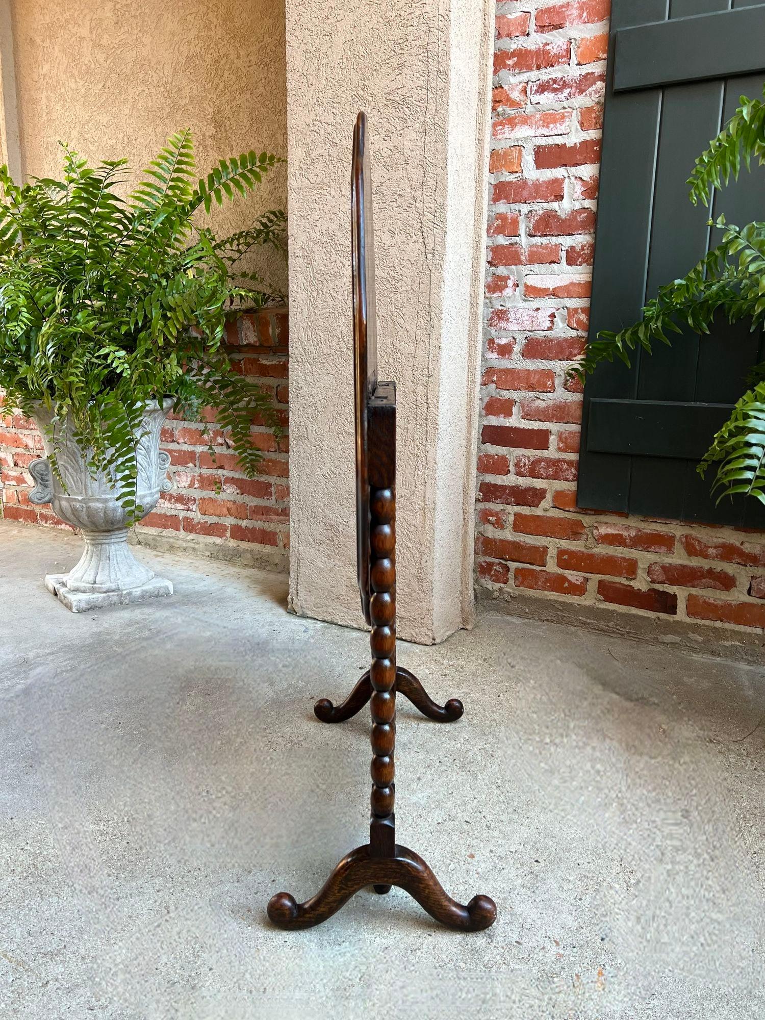 Antique English Round Table Tilt Flip Top Gateleg Folding Side Carved Oak c1900 4