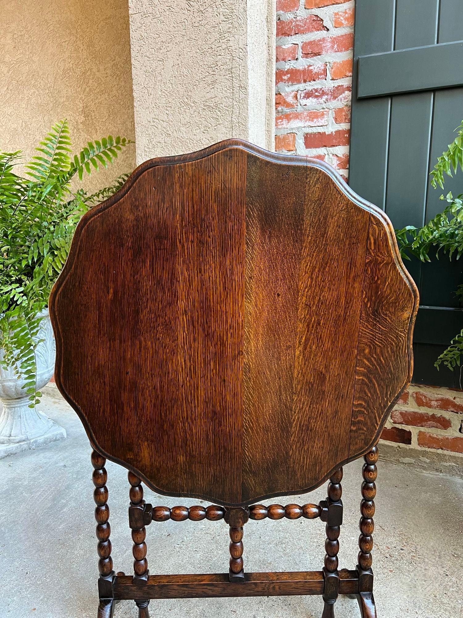 Antique English Round Table Tilt Flip Top Gateleg Folding Side Carved Oak c1900 10